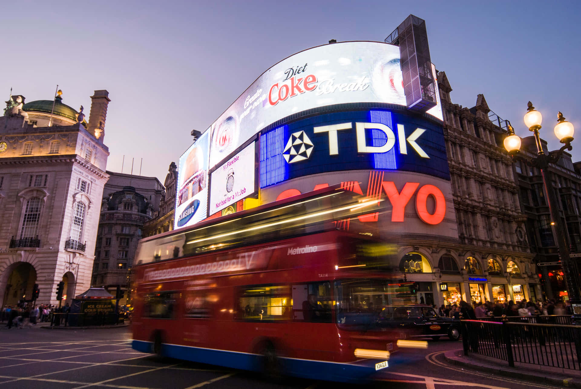 Piccadilly Circus Bus With Motion Blur Wallpaper