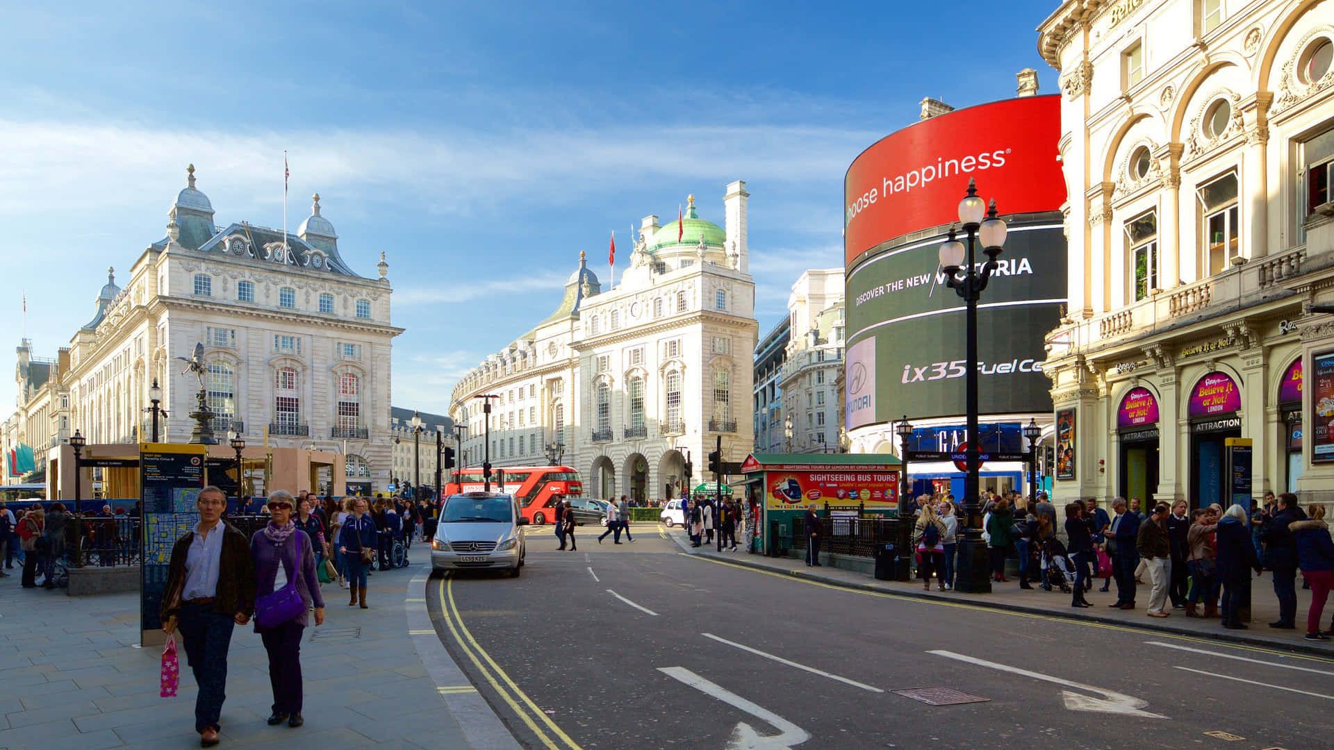 Piccadilly Circus Busy Road With Blue Sky Wallpaper