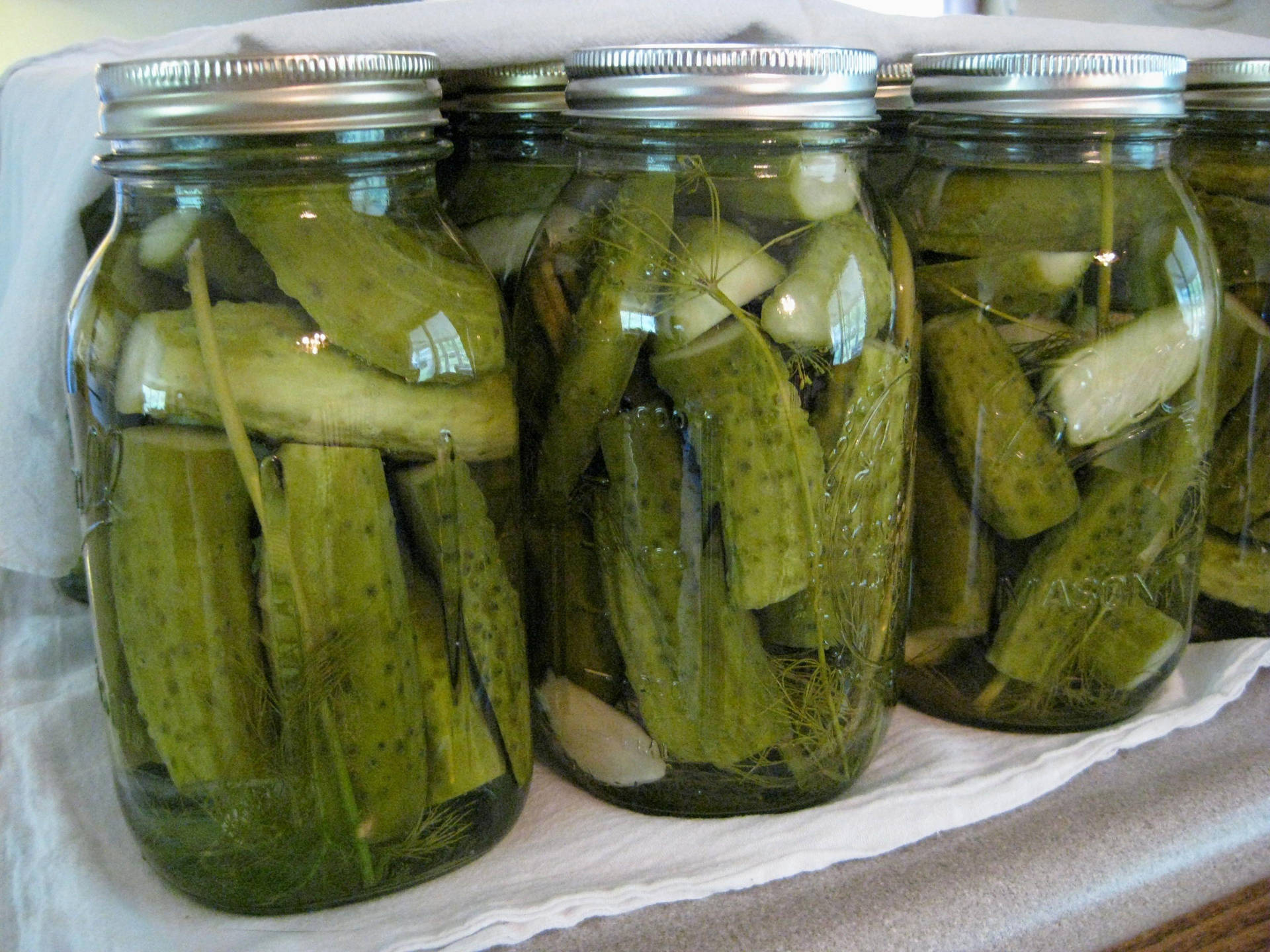 Pickle Slices With Dill