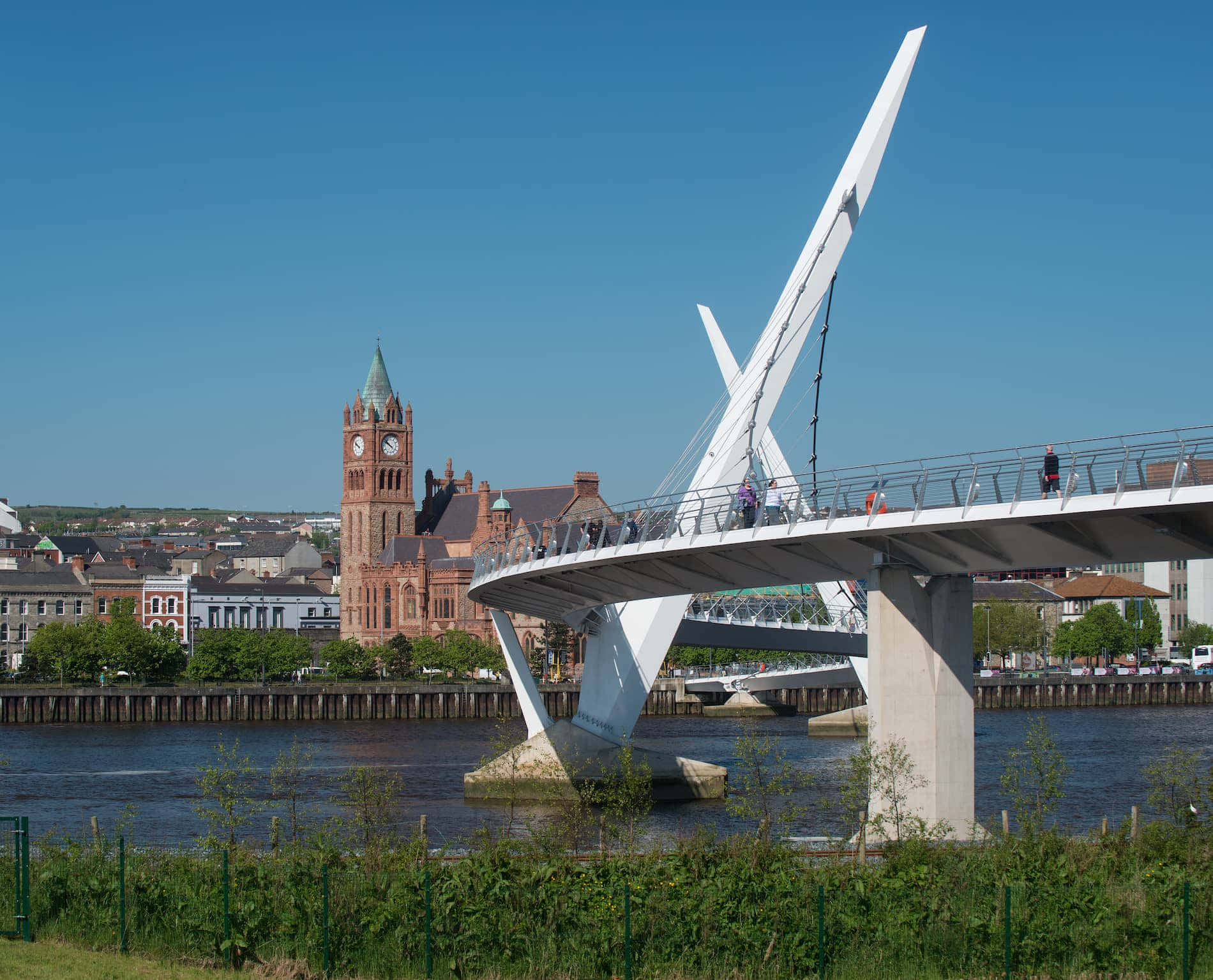 Picturesque View Of Peace Bridge In Londonderry Wallpaper