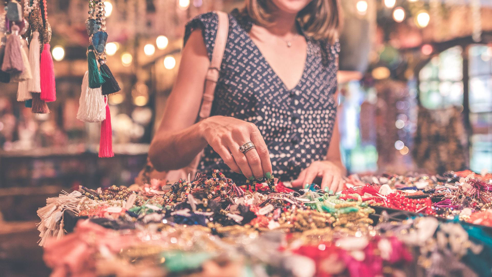 Pieces Of Jewelry Market Picture