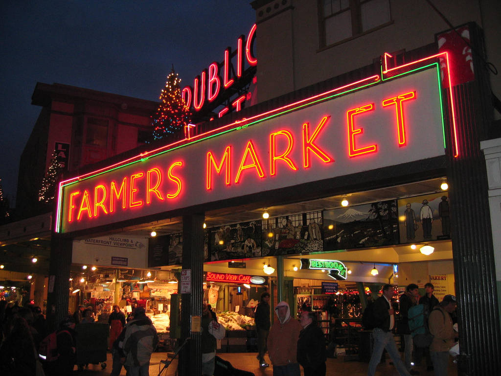Pikeplace Market De Noche. Fondo de pantalla