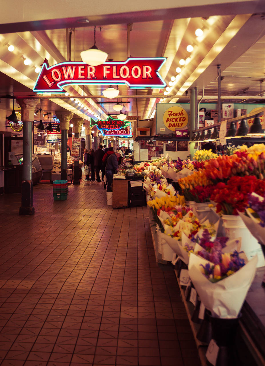 Sinaldo Andar Inferior Do Mercado De Pike Place. Papel de Parede