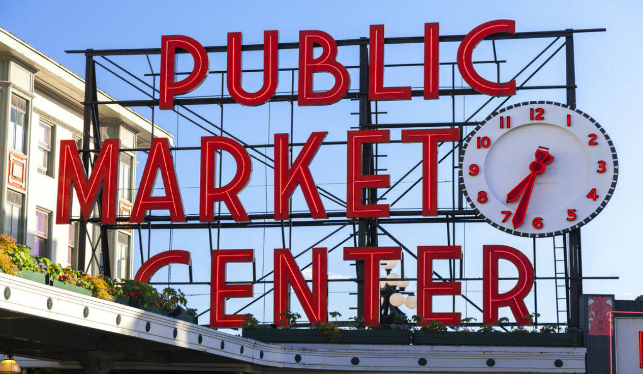 Letreroretro Del Pike Place Market. Fondo de pantalla
