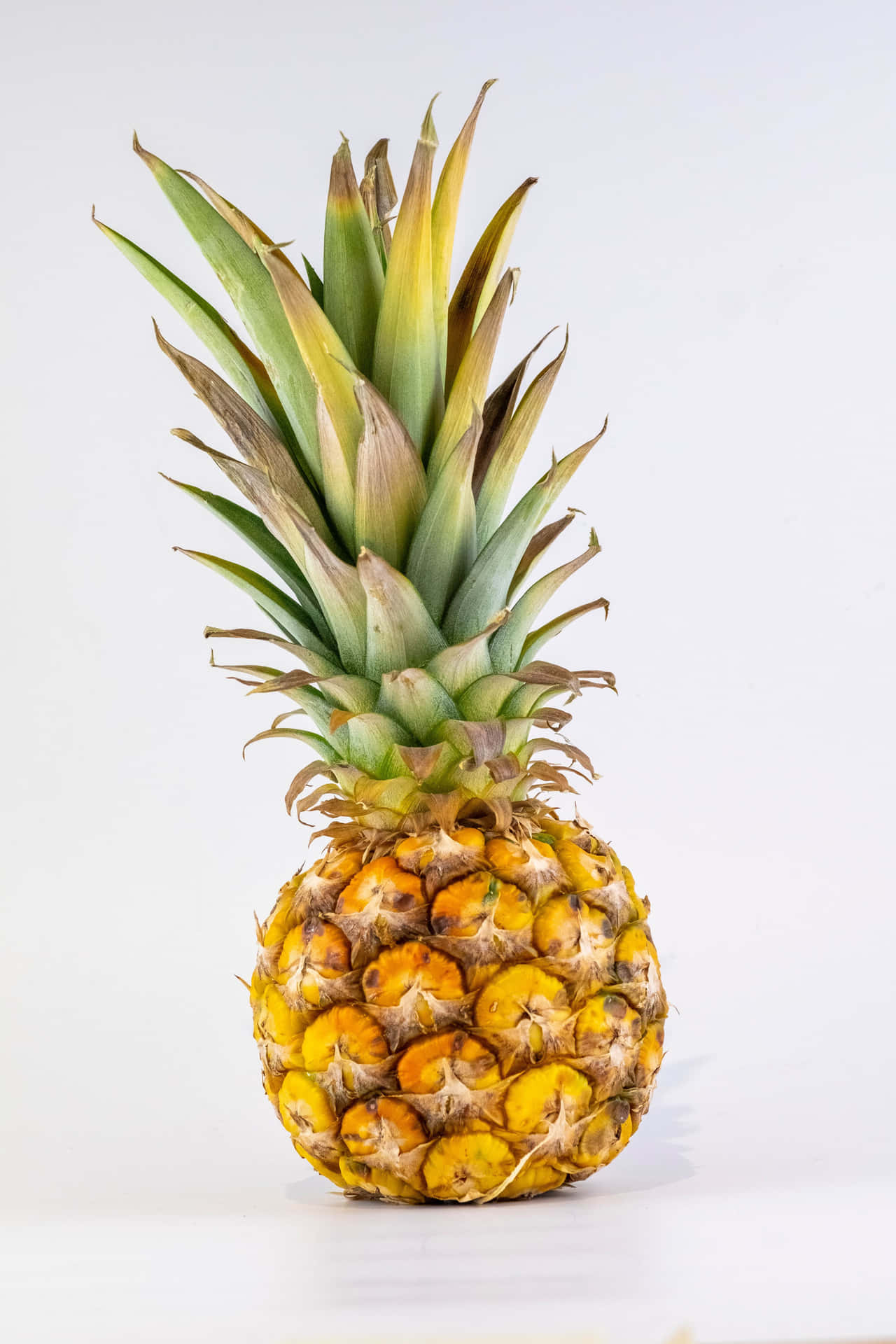 Bright, juicy Pineapples
