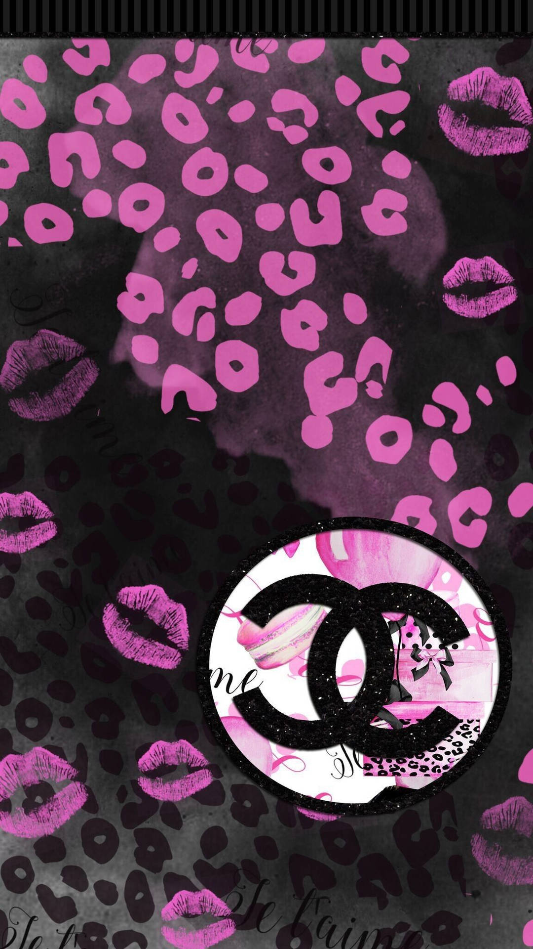 En tæt på et pink Chanel logo Wallpaper