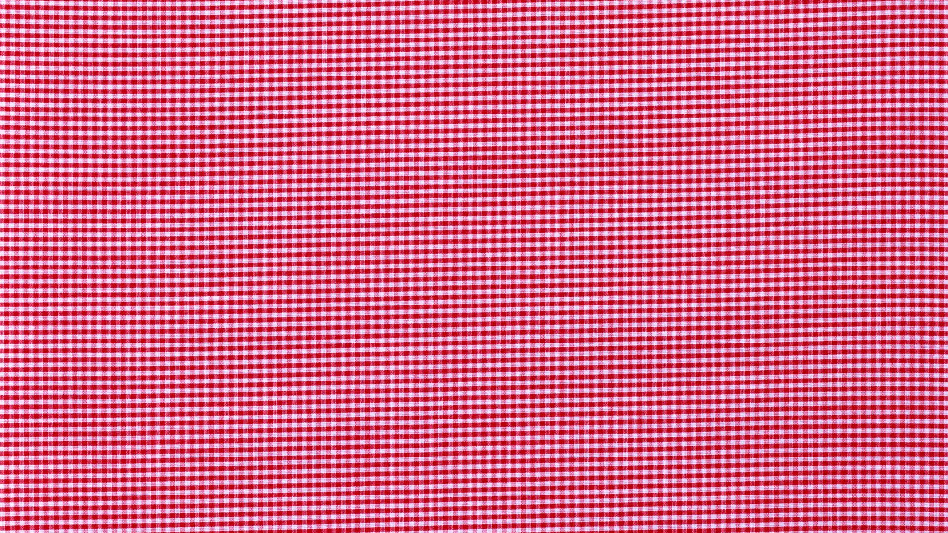 Charming Pink Checkered Background Wallpaper