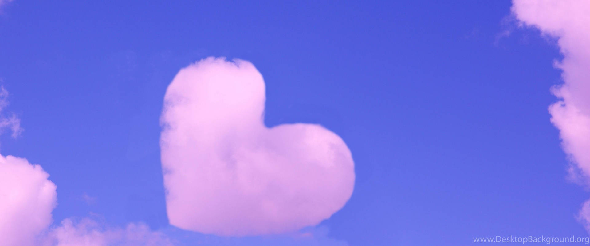 Corazónde Nube Rosa Fondo de pantalla