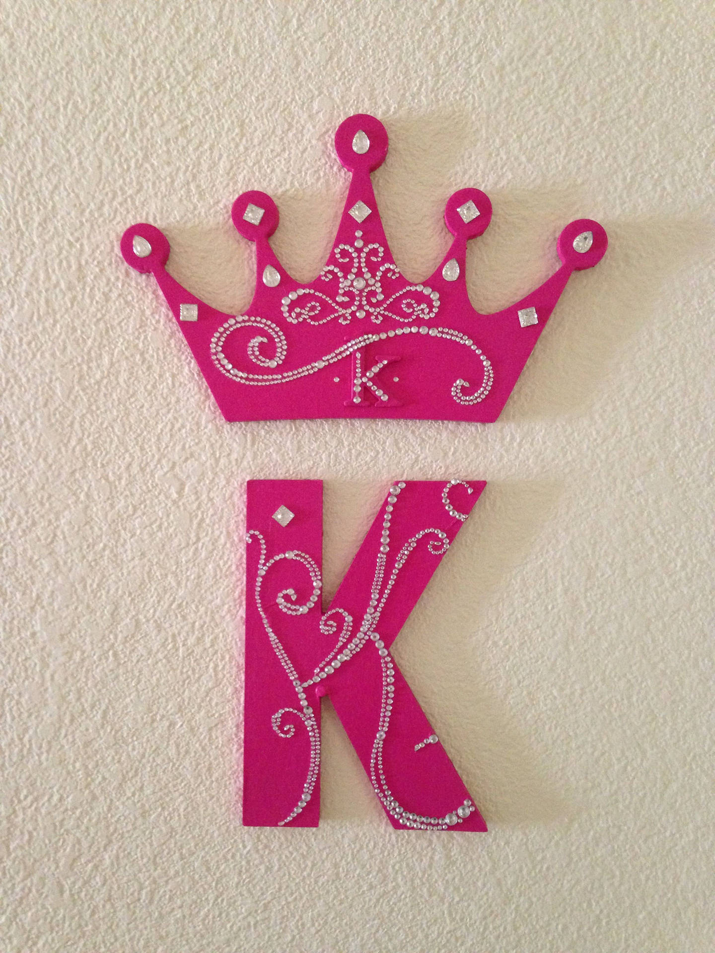 Pink Crown Letter K Wallpaper