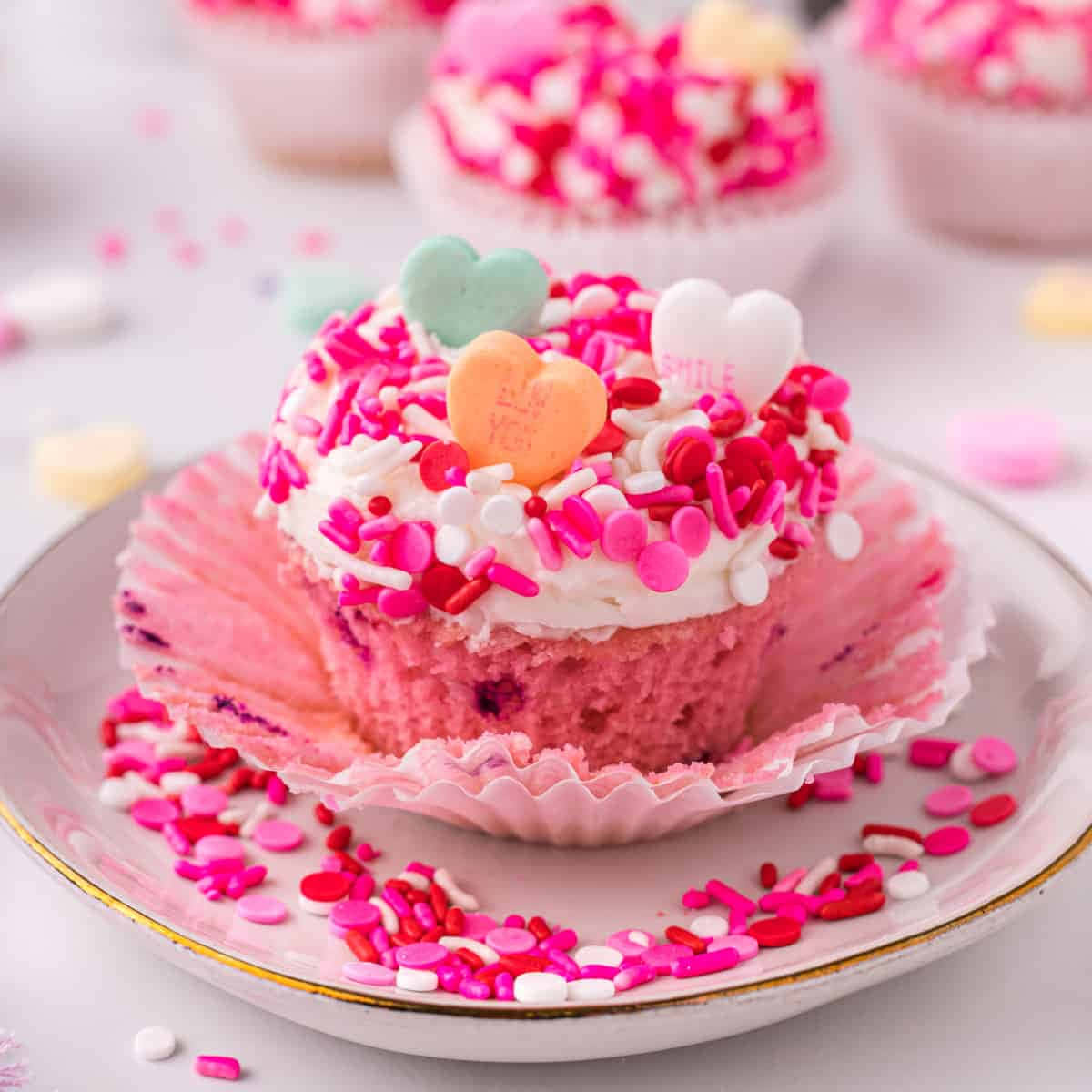Delicious Pink Cupcakes Wallpaper