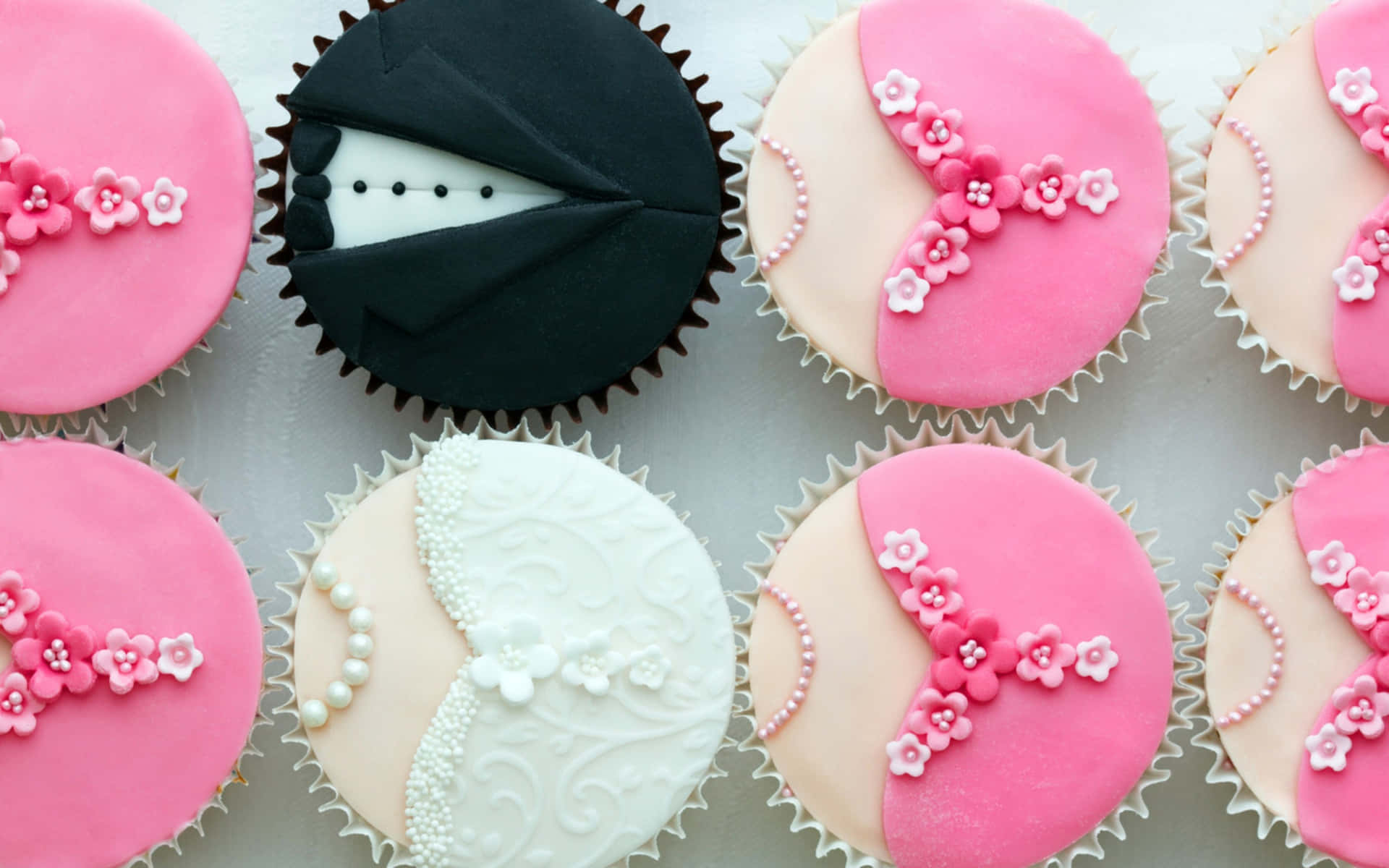 Captivating Pink Cupcakes Wallpaper