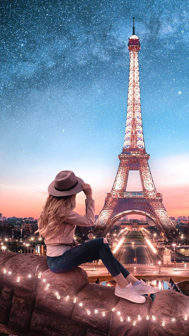 Download Pink Eiffel Tower Sparkle Wallpaper 