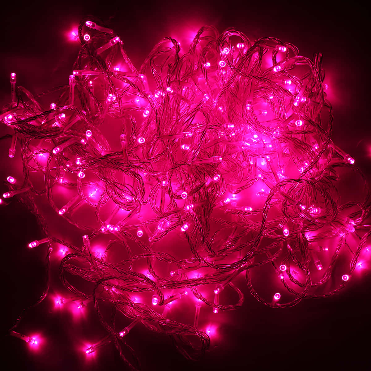 Deixesua Casa Brilhar Com Luzes De Fadas Cor-de-rosa No Papel De Parede Do Seu Computador Ou Celular. Papel de Parede