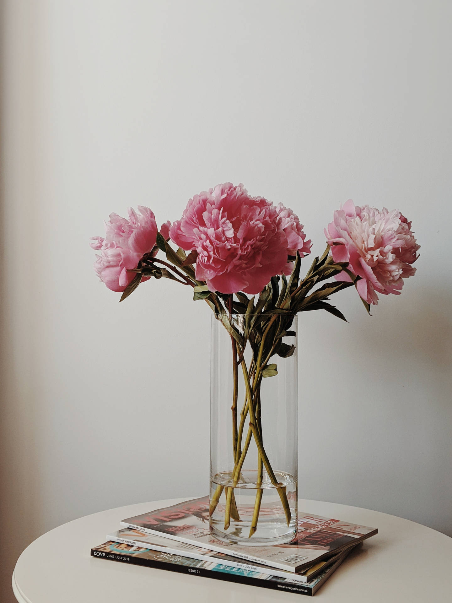 Rosa Blomster Æstetik I Glass Vase Wallpaper