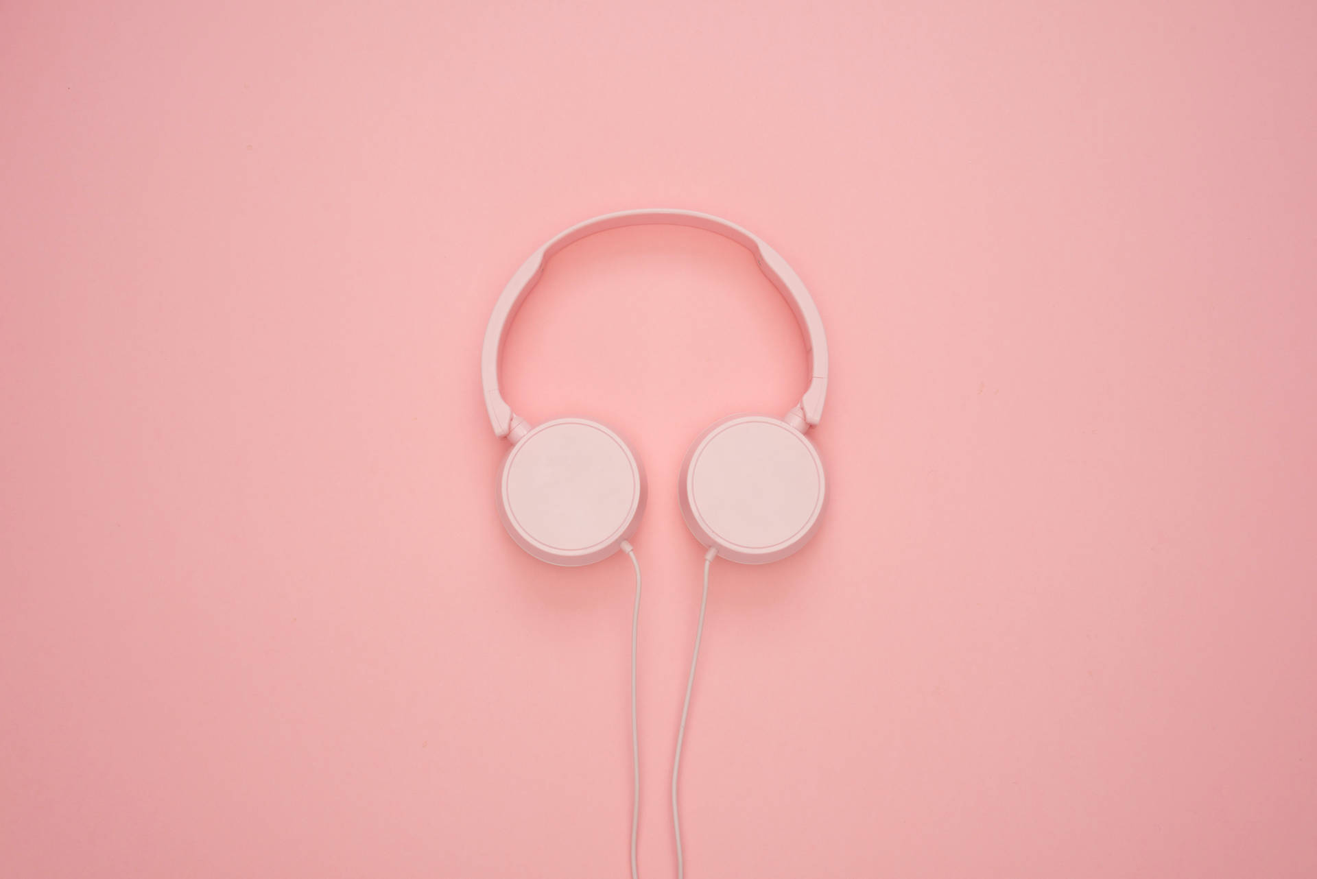 Pink Hovedtelefon I Almindelig Farve Wallpaper