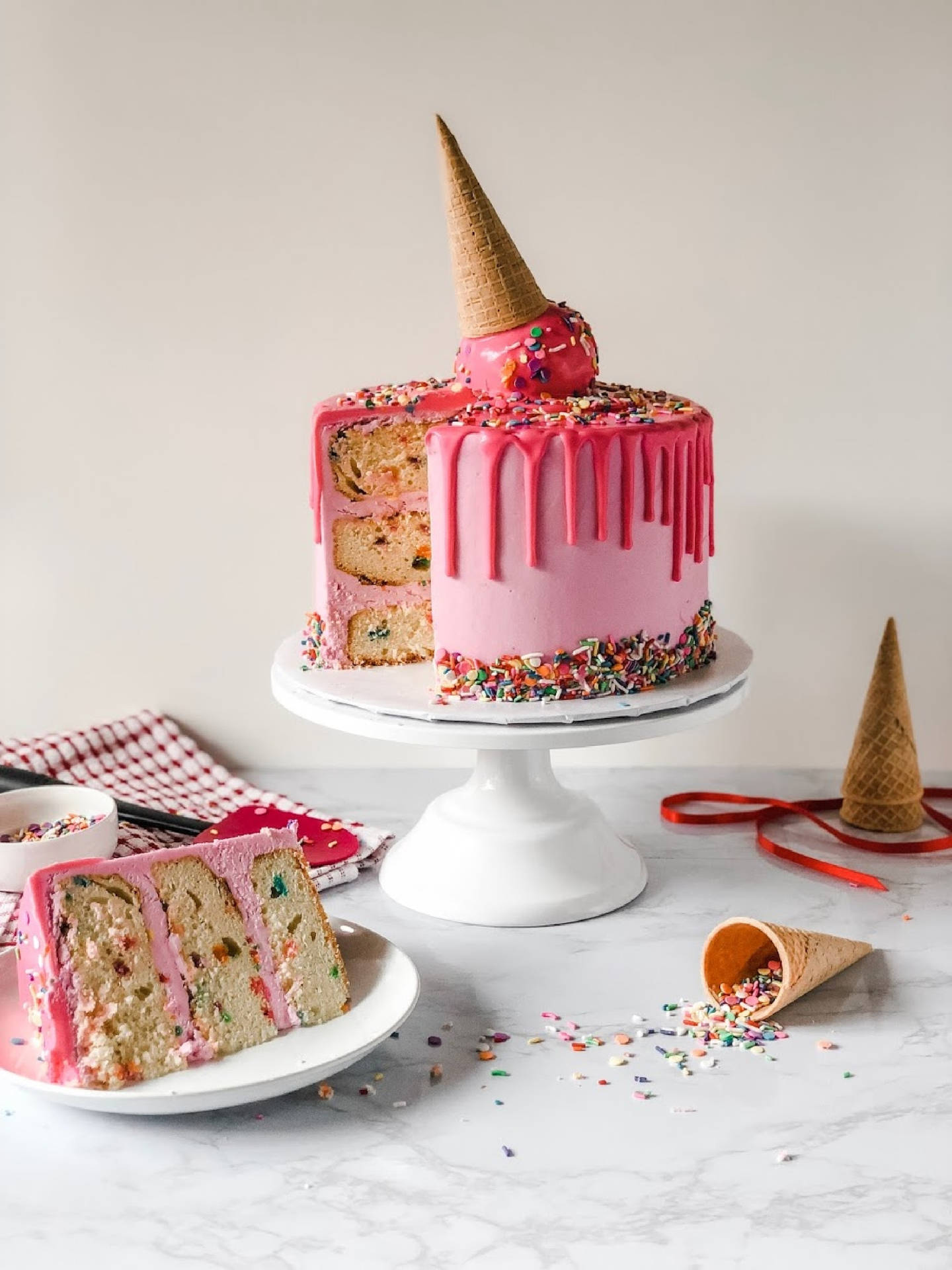 Pink Ice Cream Cake Wallpaper