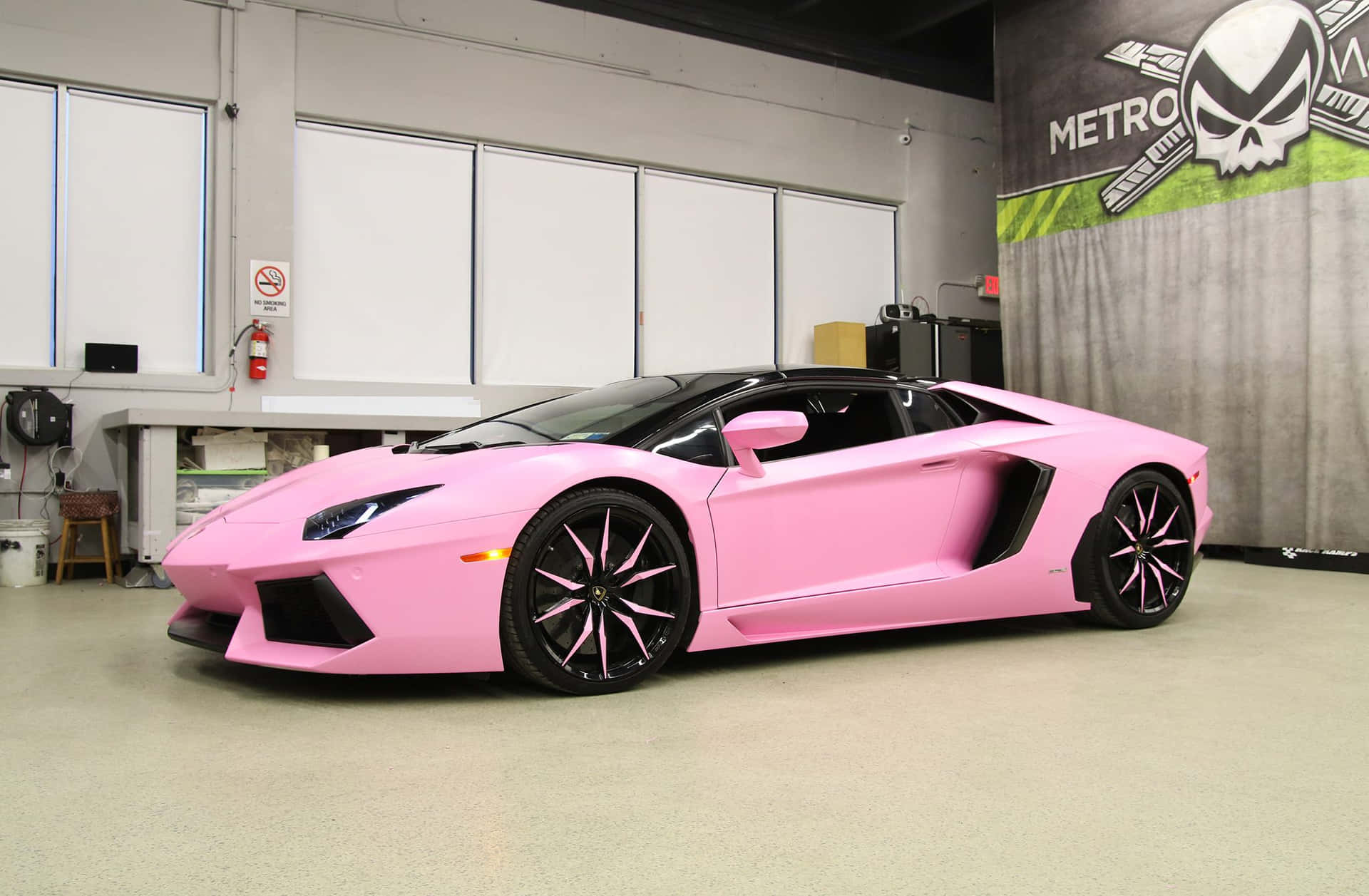 [100+] Pink Lamborghini Wallpapers | Wallpapers.com