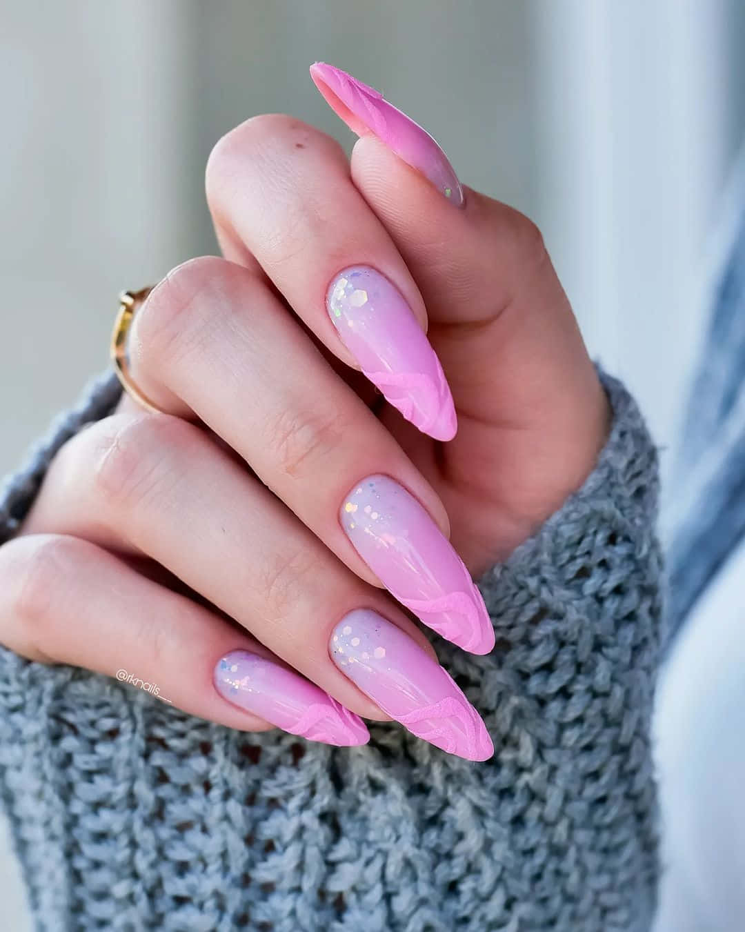 Trendy Pink Nail Art Design Wallpaper