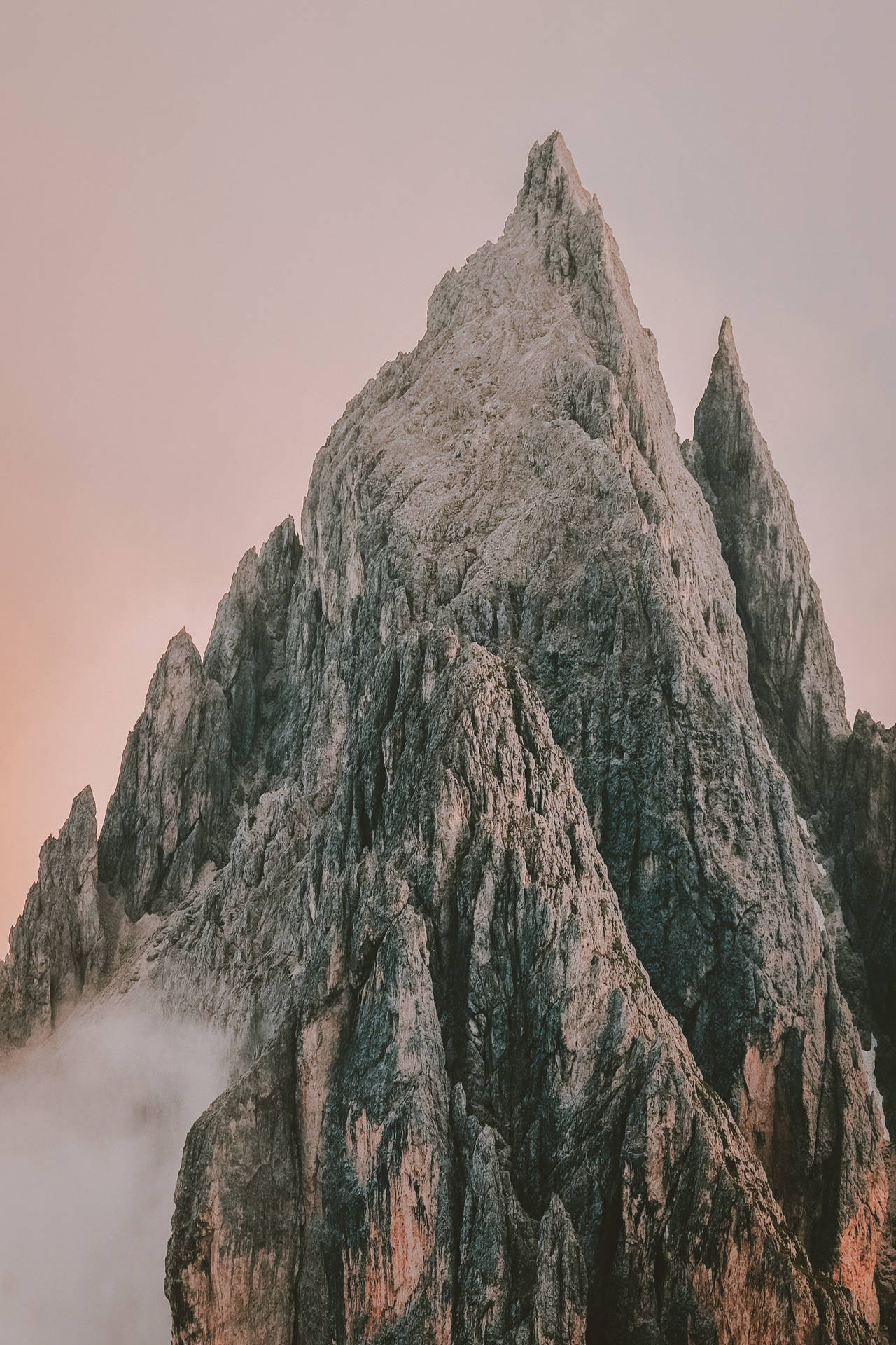Pink Skies For Mountain Iphone Screen Wallpaper