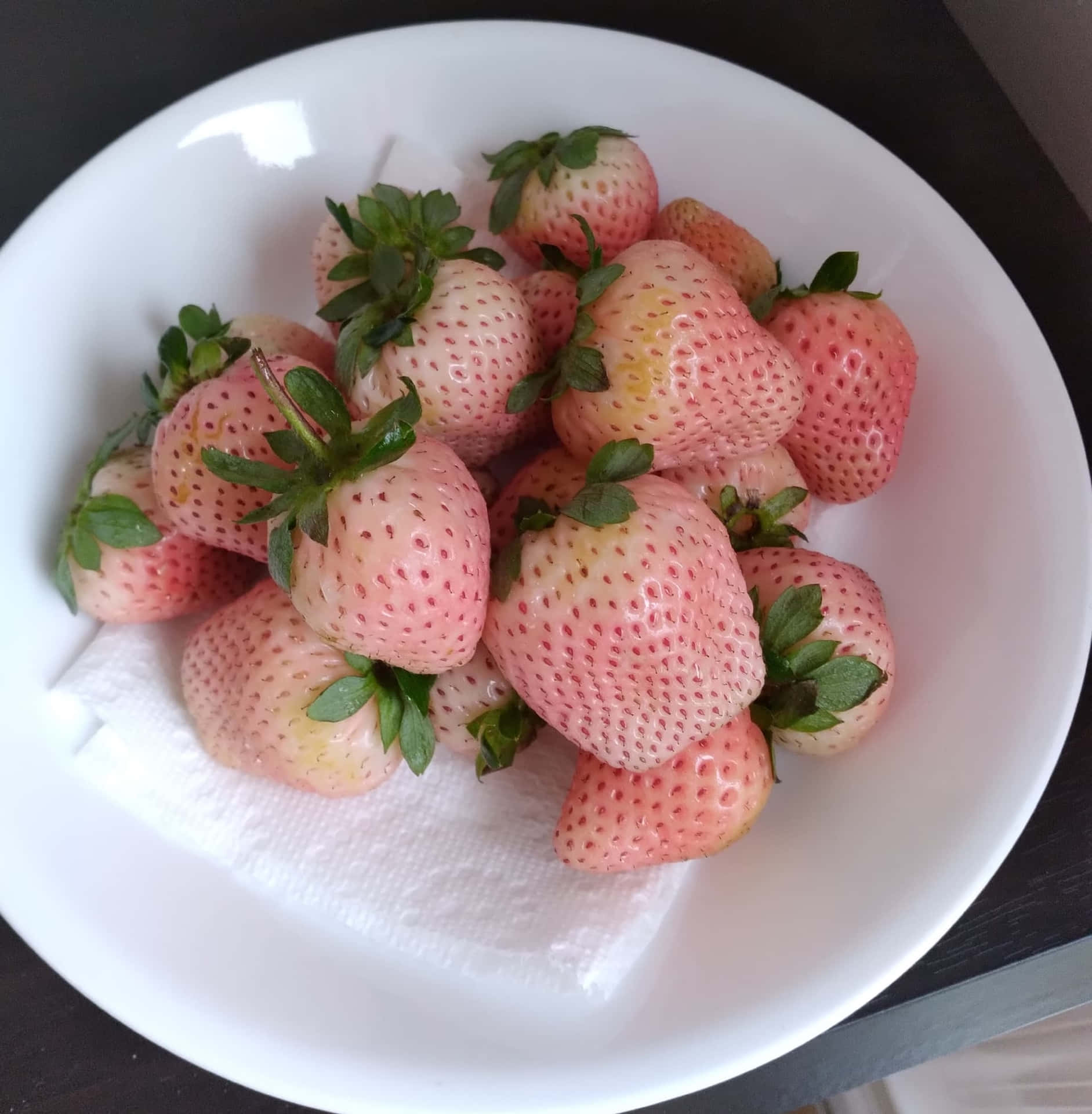 Pink Strawberriesin Bowl Wallpaper