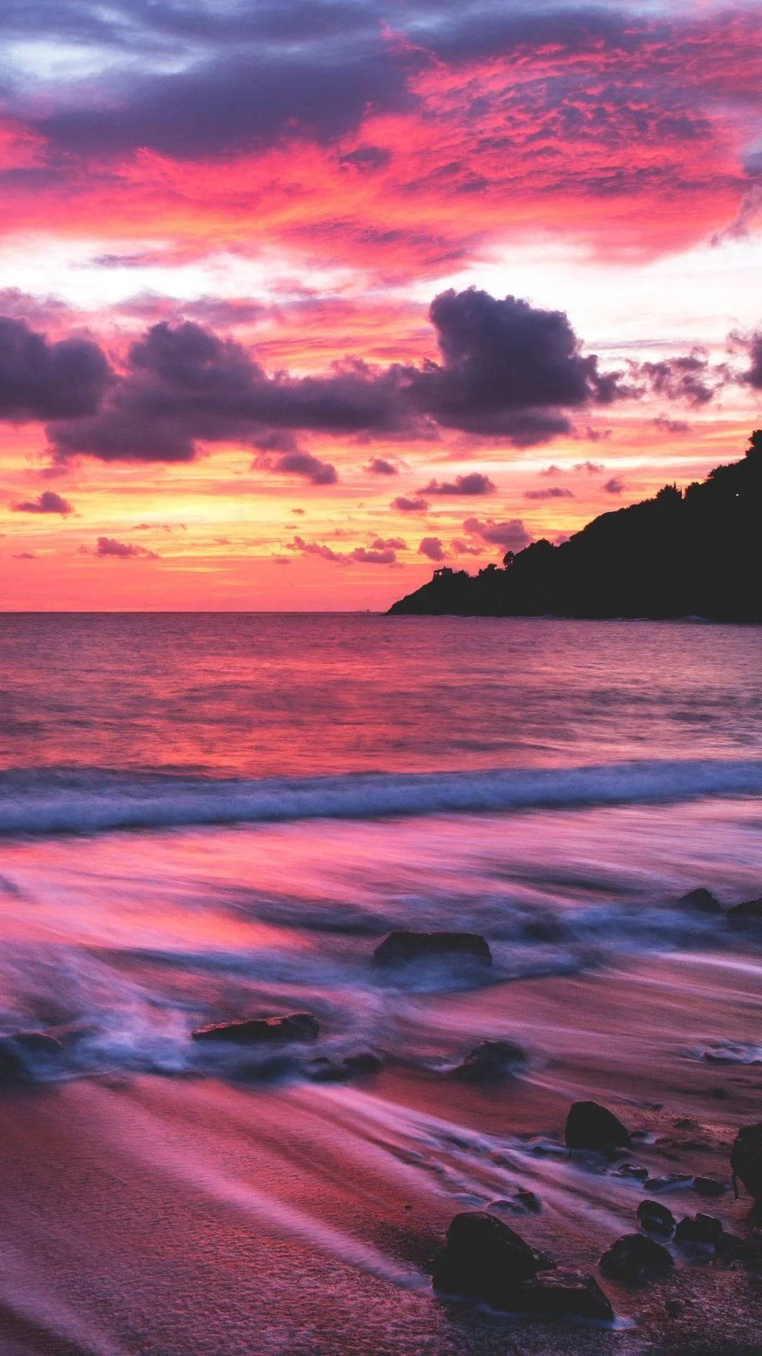 Enjoy A Romantic Pink Sunset With The Iphone Wallpaper