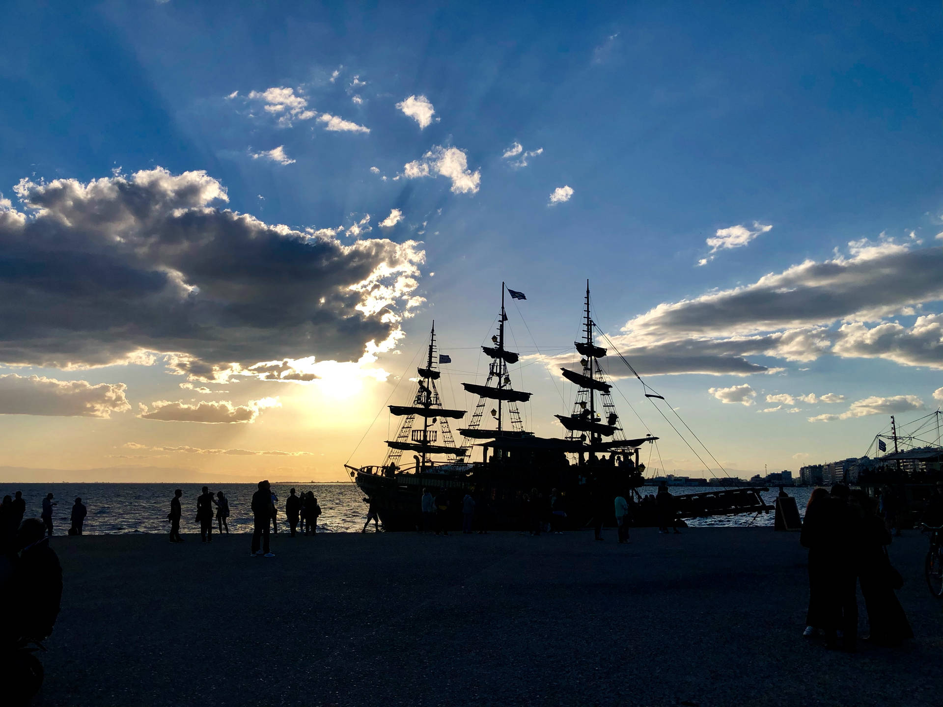 Pirate Ship Silhouette Photography Wallpaper