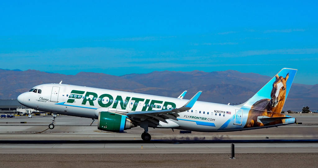 Kontrol Pitch Frontier Airlines Wallpaper
