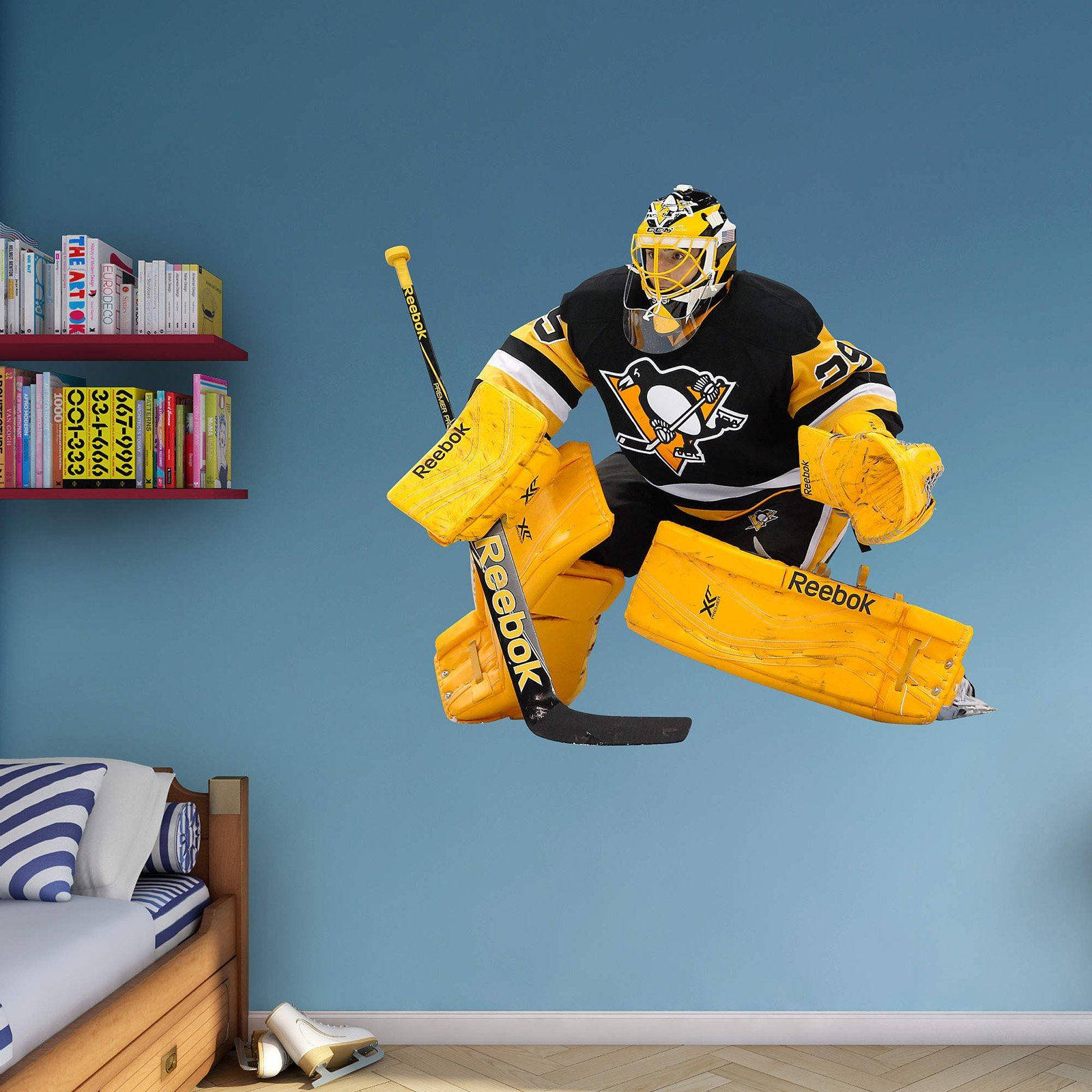 Pittsburgh Penguins Goaltender Marc-Andre Fleury netter bølgende over baggrunden. Wallpaper