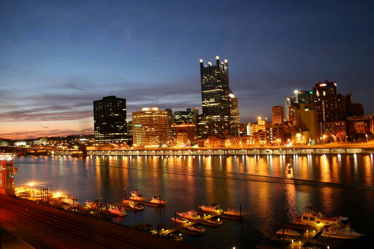 Pittsburghs Skyline 1280 X 853 Wallpaper