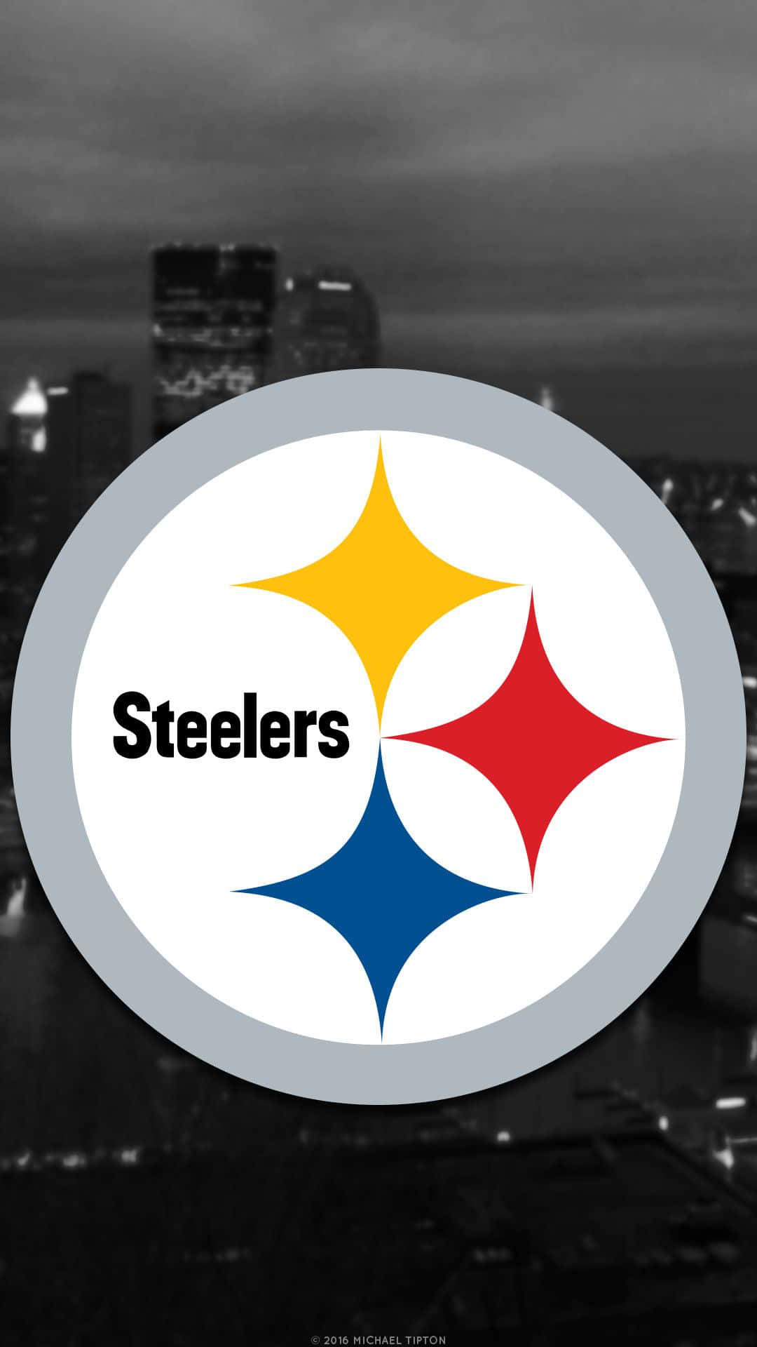 Logode Los Pittsburgh Steelers Con El Horizonte De La Ciudad Fondo de pantalla