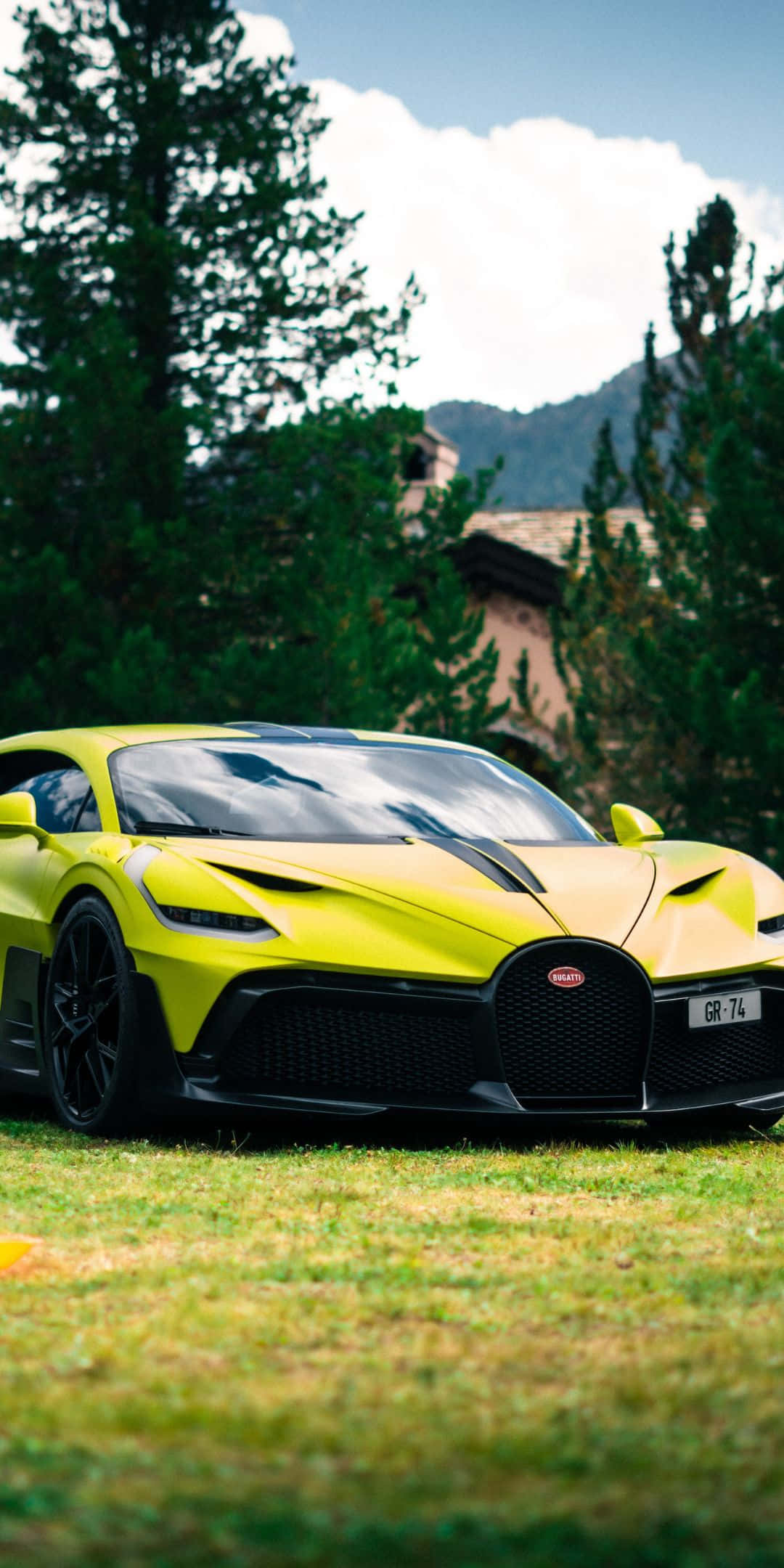 Yellow Divo Pixel 3 Bugatti Background