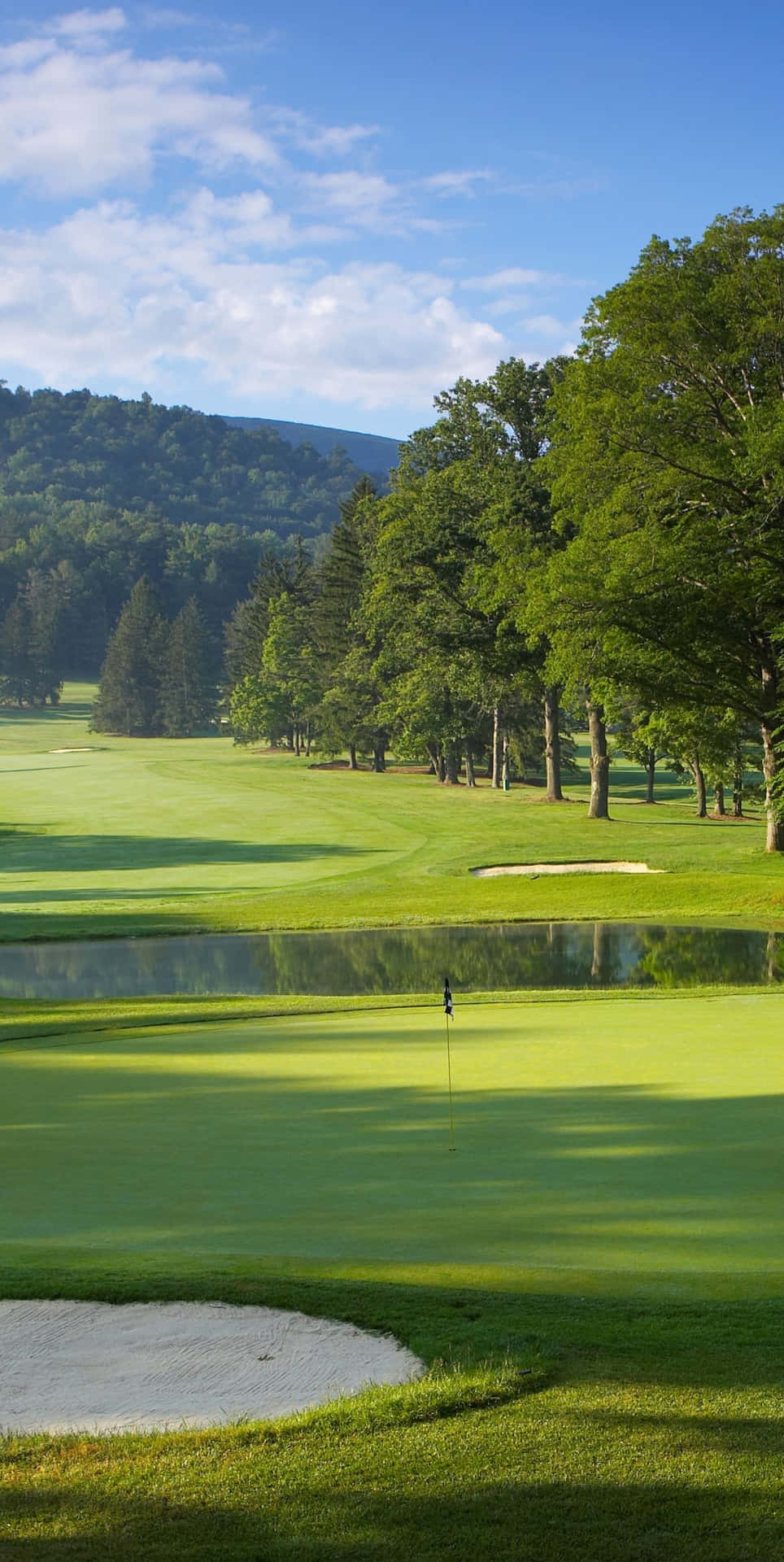 Pixel 3 Cascades Golf Course Background