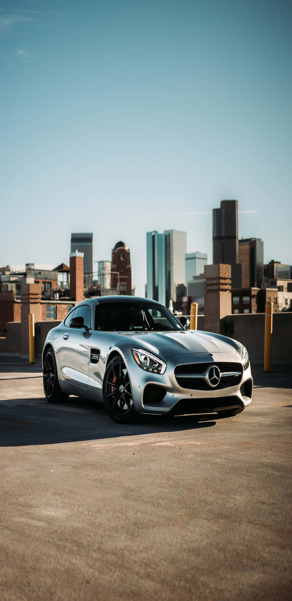 Mercedes-benz With View Of Buildings Pixel 3xl Amg Gt-r Background