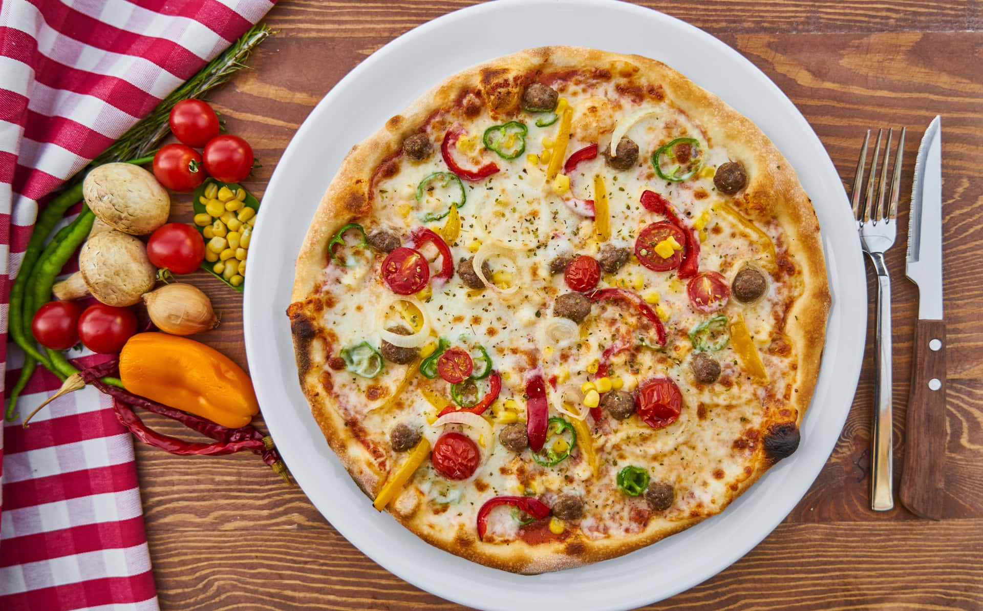 Genießensie Eine Frisch Zubereitete Pizza Mit Freunden Und Familie
