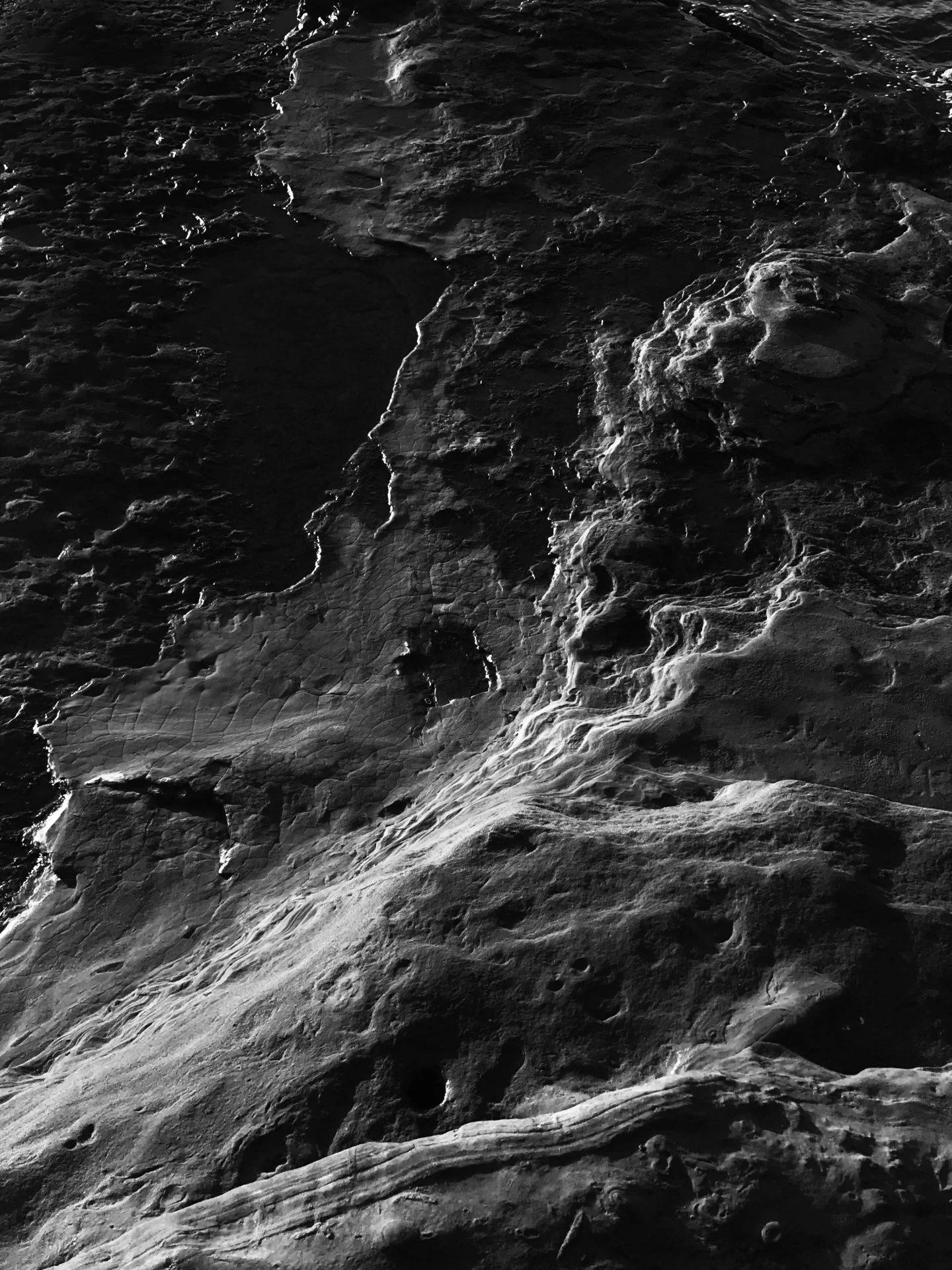 Plain Black iPhone Lunar Ground Wallpaper