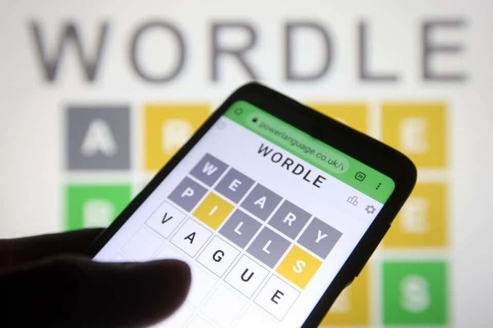 Playing Wordleon Smartphone Wallpaper