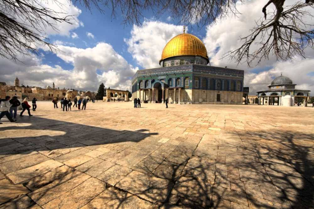Plaza View Dome Of The Rock Wallpaper