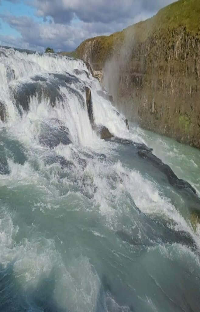 Cachoeirade Gullfoss Na Islândia Sudoeste Mergulhando Papel de Parede