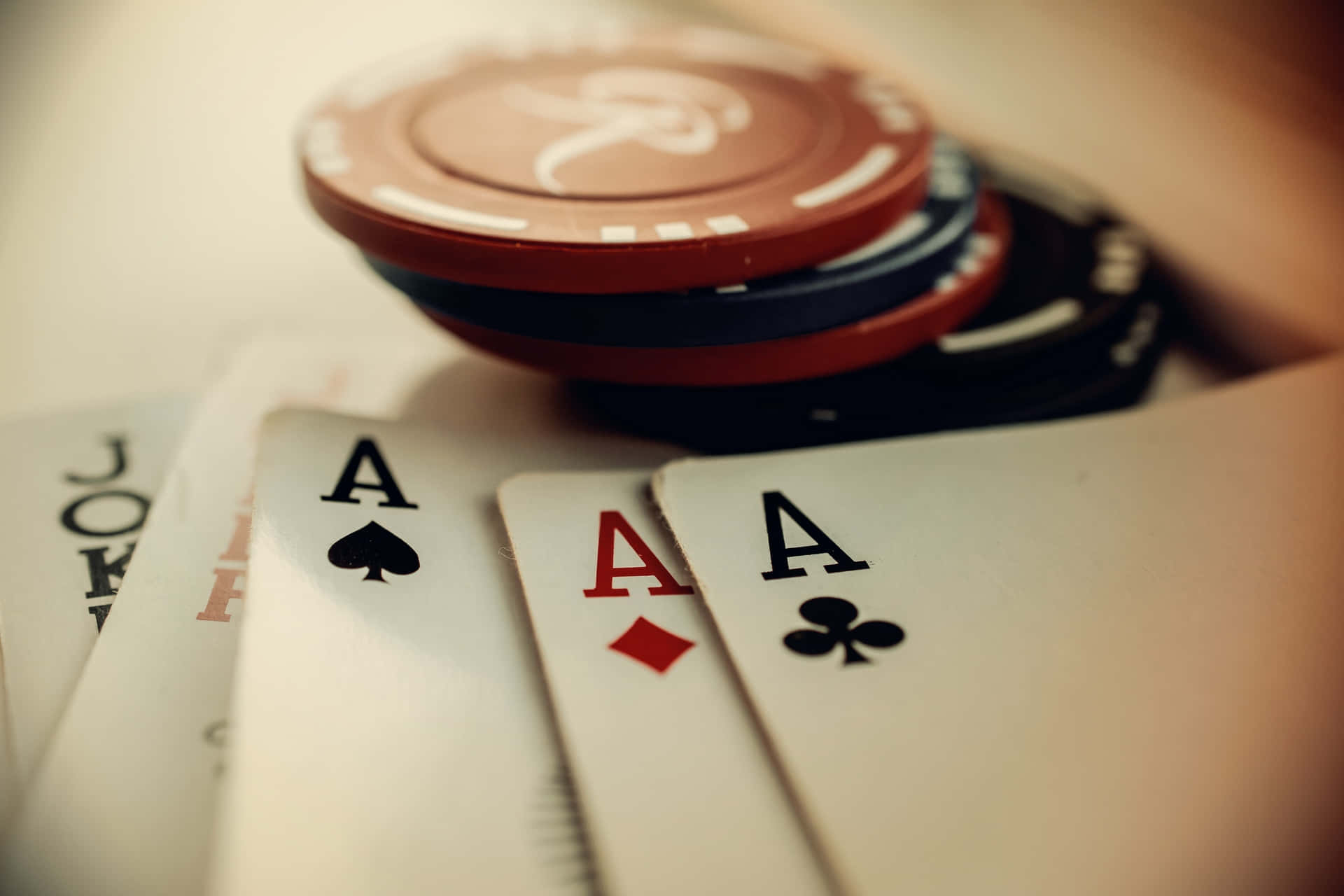 Poker Acesand Chips Wallpaper