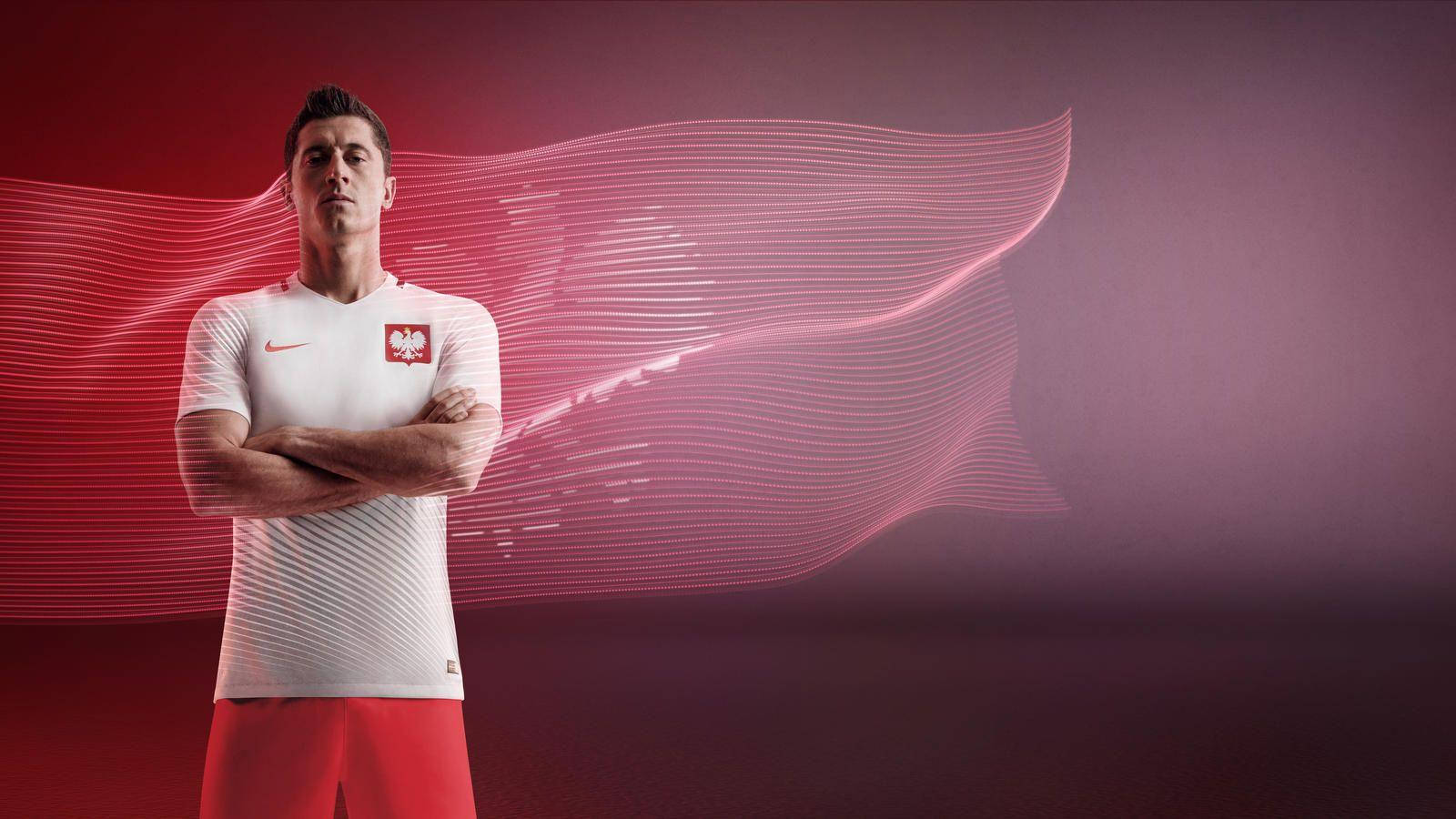 Poland National Football Team Robert Lewandowski Poster Wallpaper