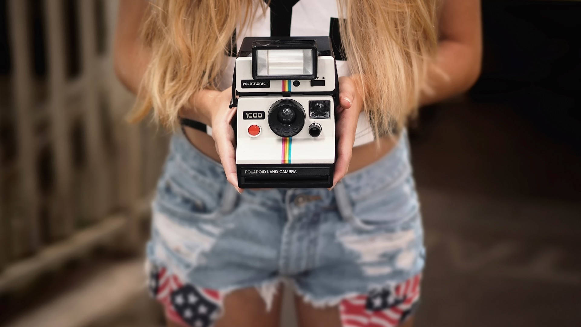 Polaroid Camera Girl wallpaper