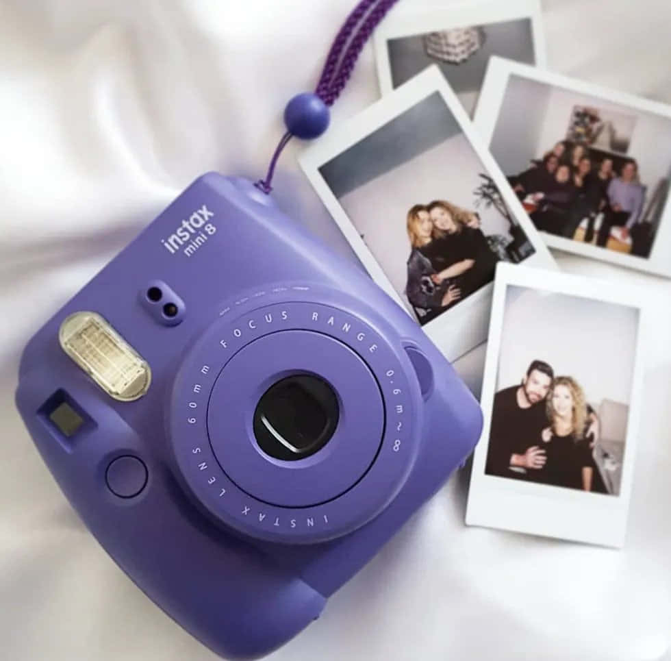 Fotodi Una Fotocamera Polaroid Viola