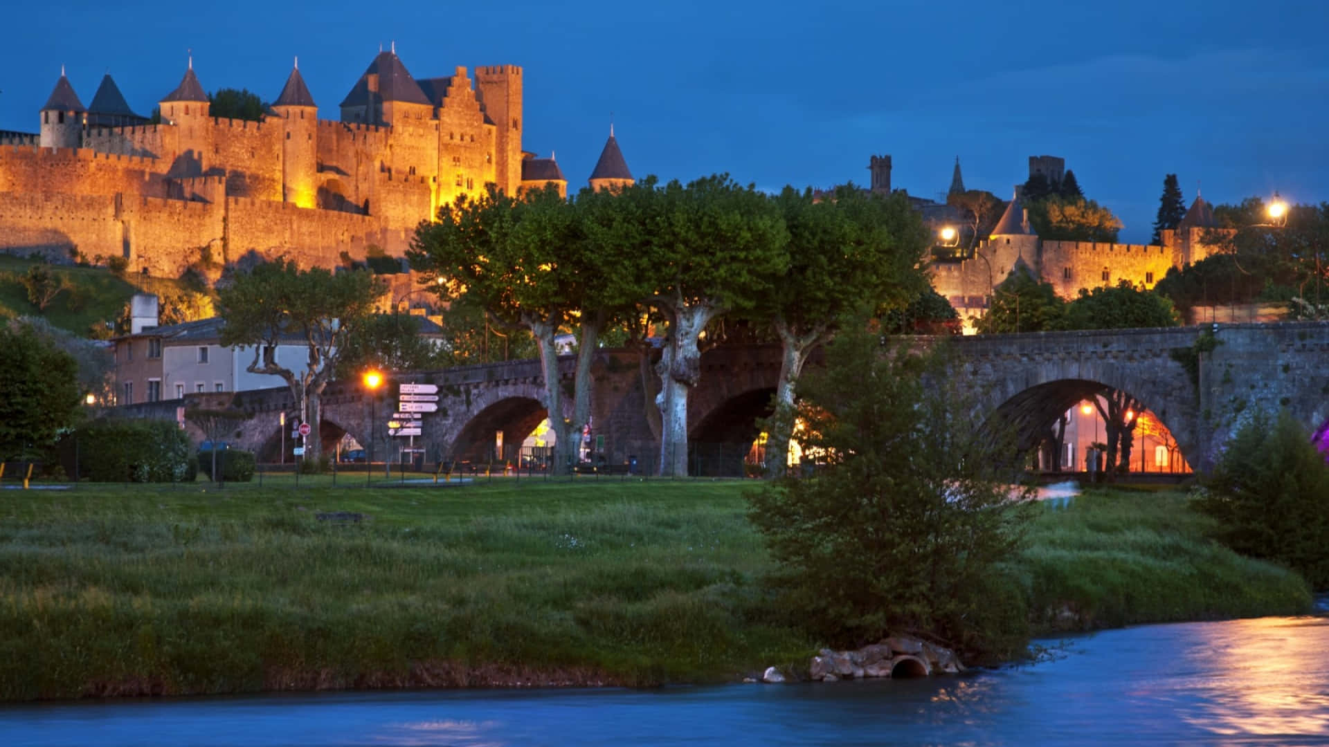 Pont Vieux In Carcassonne France During Nighttime Picture
