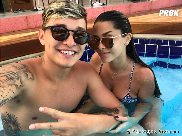 Poolside Selfie Couple Sunglasses PNG