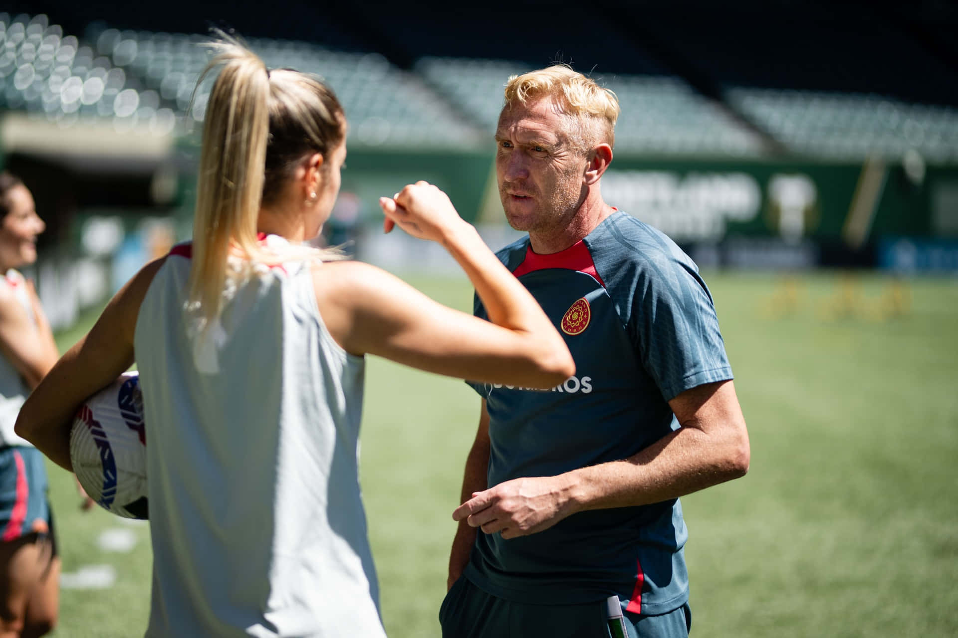 Portland Thorns Fc Coach Trainingssessie Achtergrond