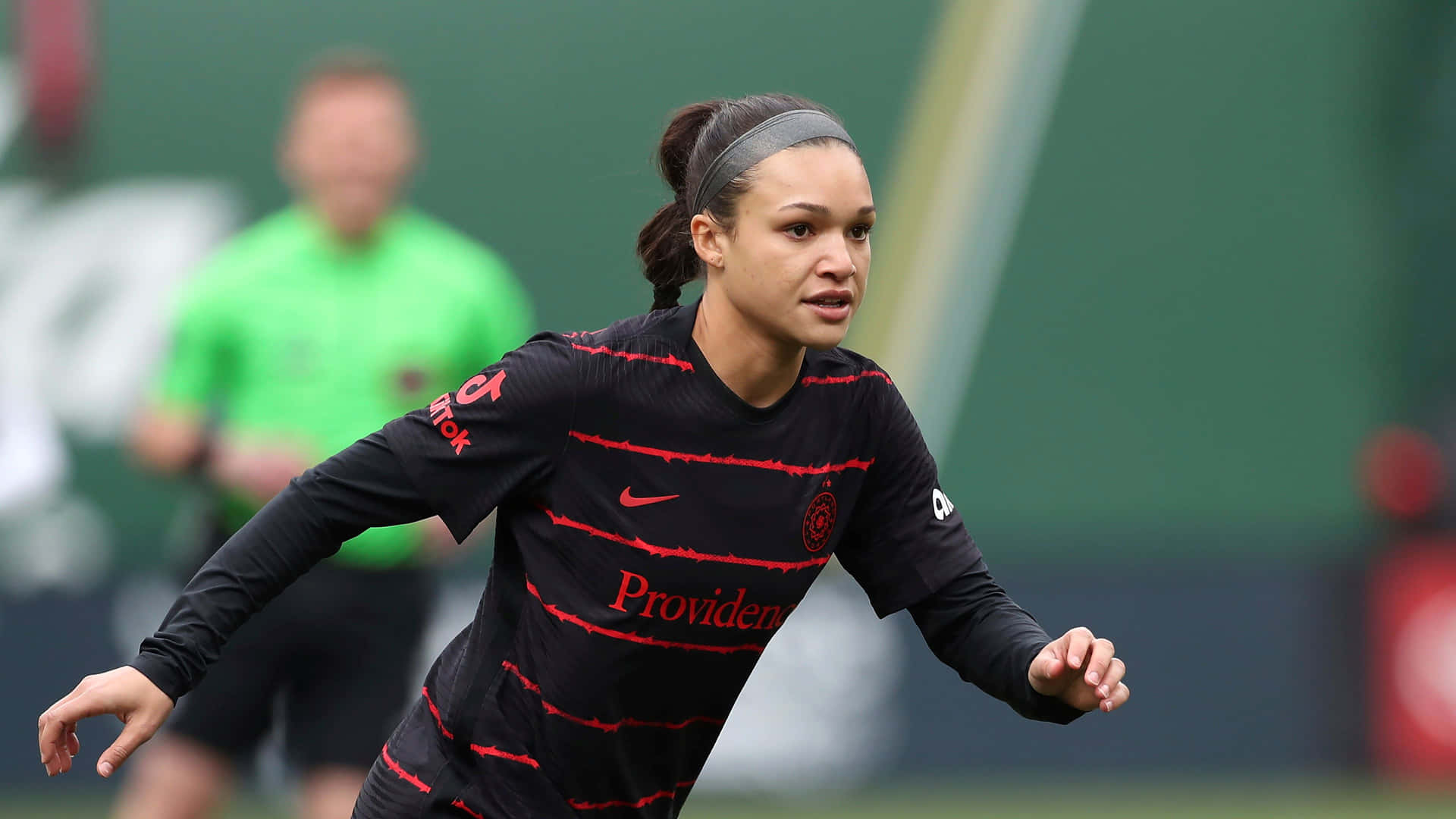 Joueuse De Portland Thorns Fc En Action Fond d'écran