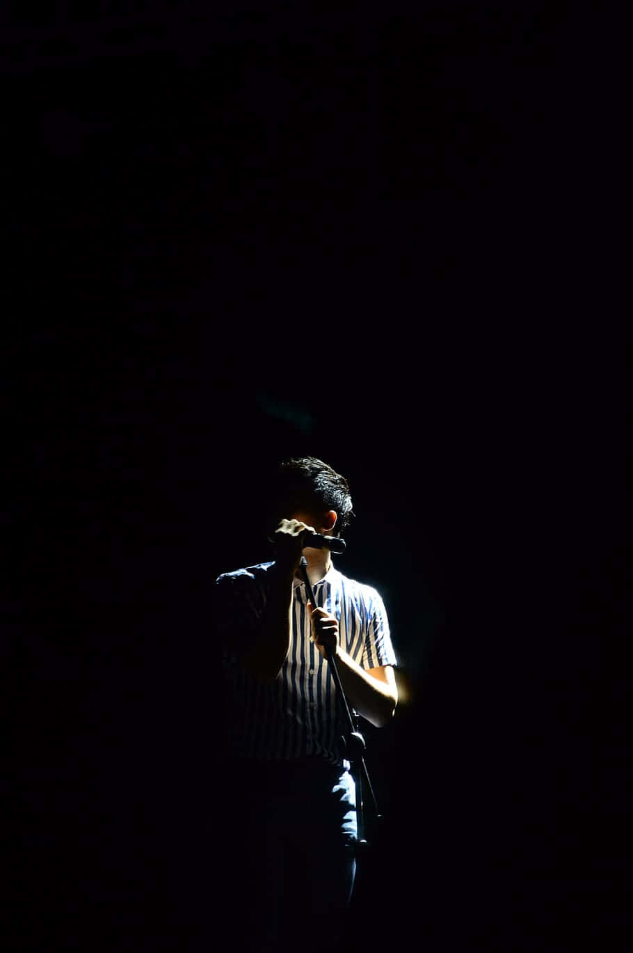 Portrait Photography Boy Singing Silhouete Wallpaper