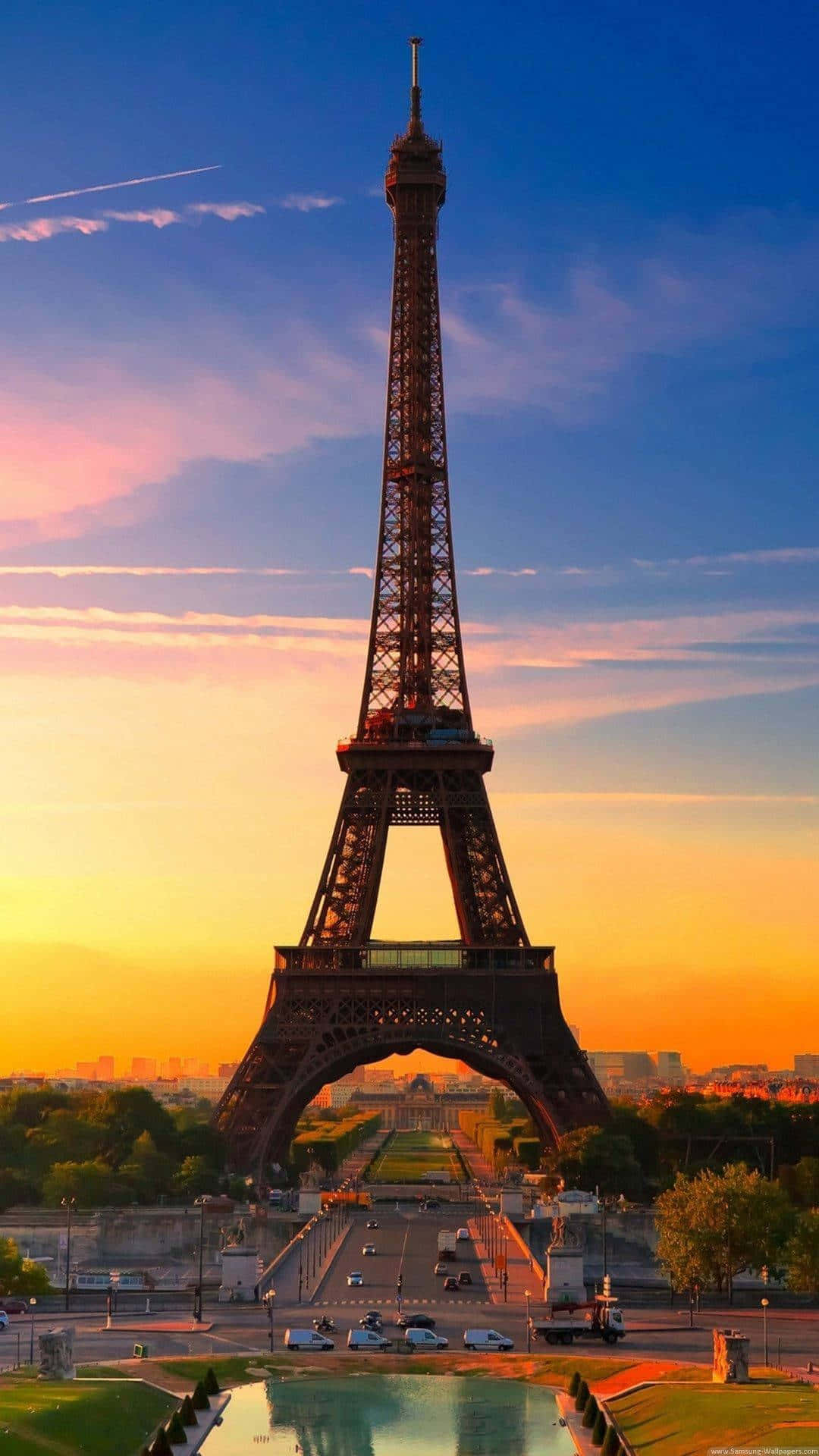Fotografíade Retrato De La Torre Eiffel Al Atardecer Fondo de pantalla