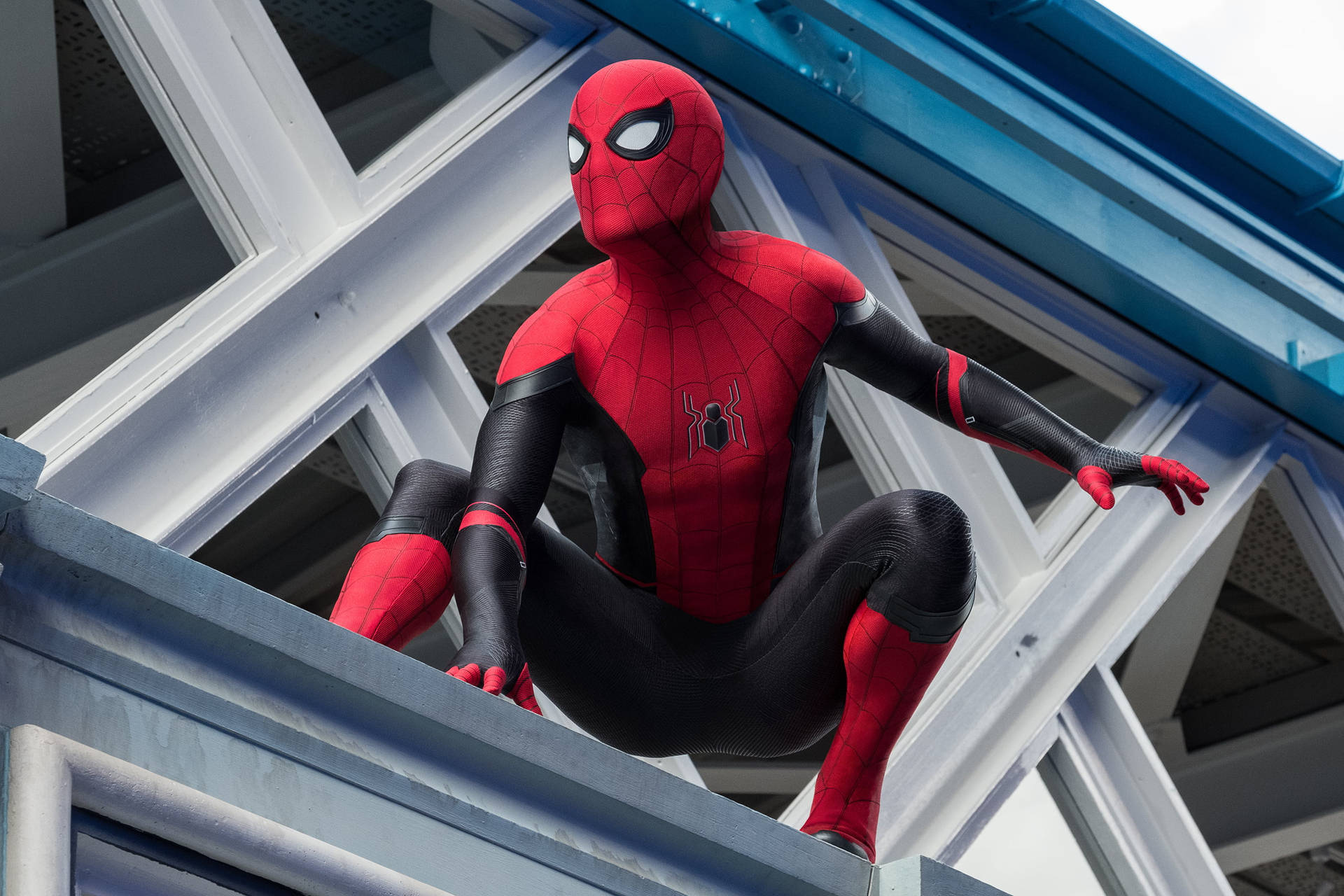 Posing Spider Man Far From Home 2019 Background