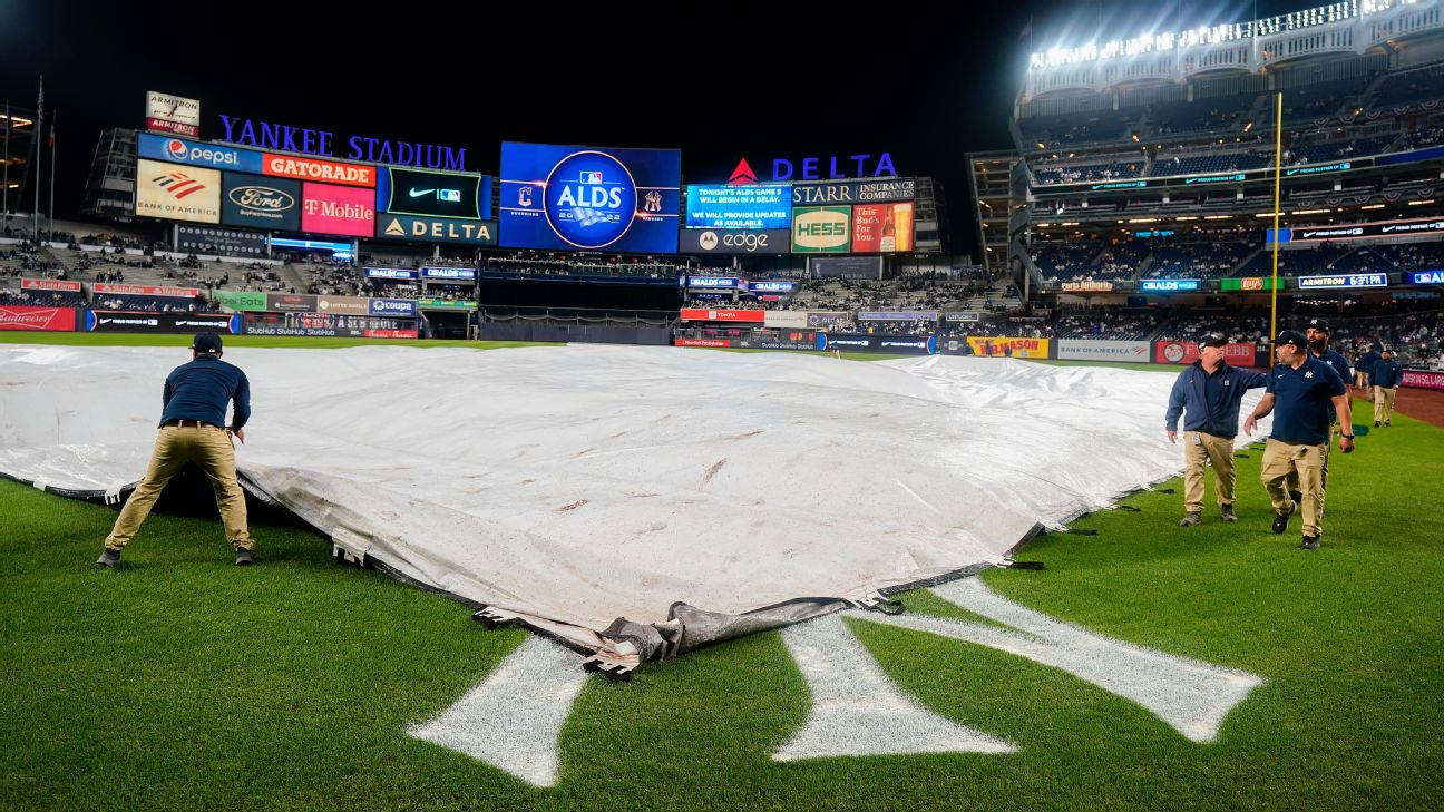Postponed Game At Yankee Stadium Wallpaper